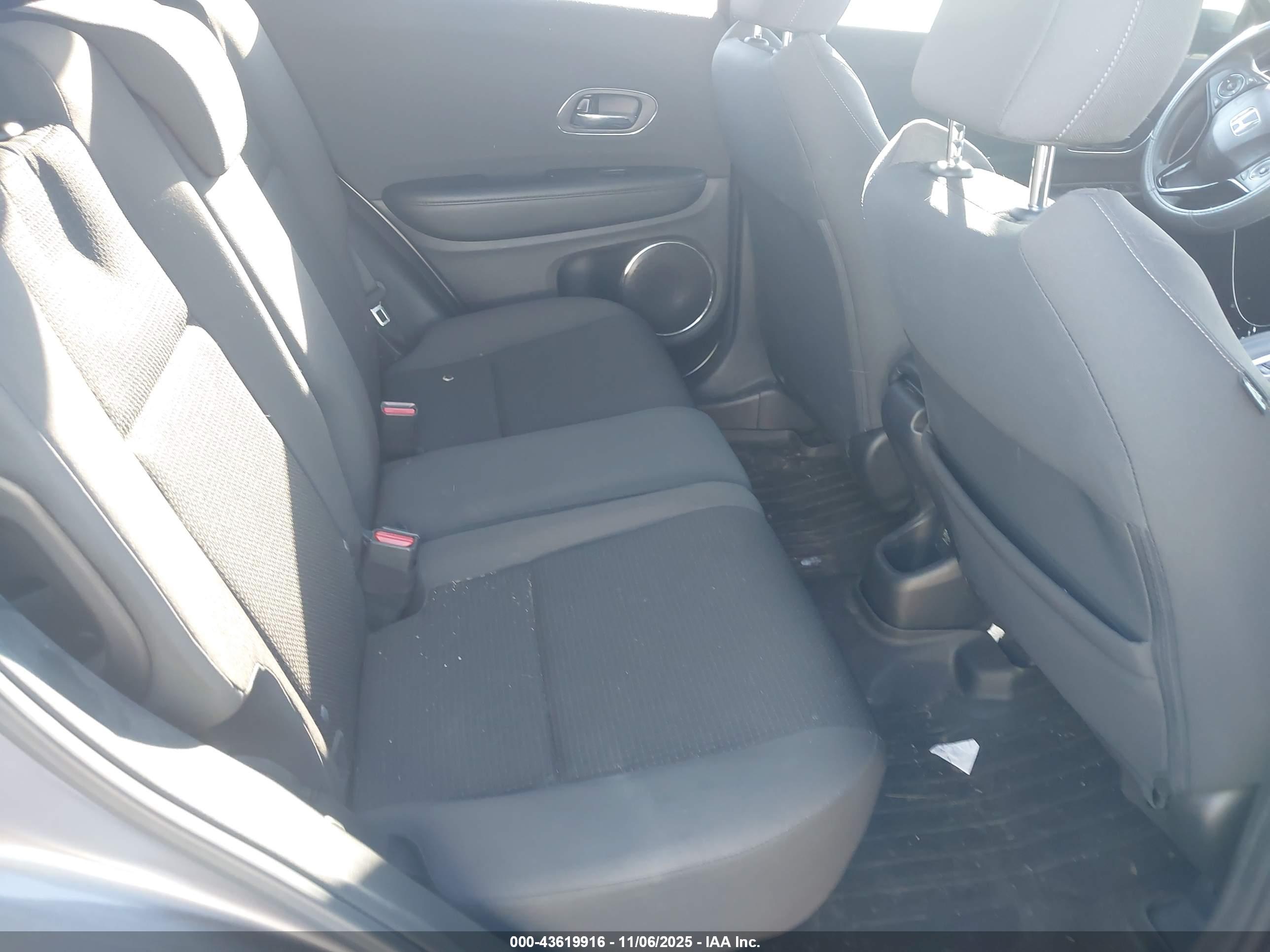 HONDA HR-V image 8