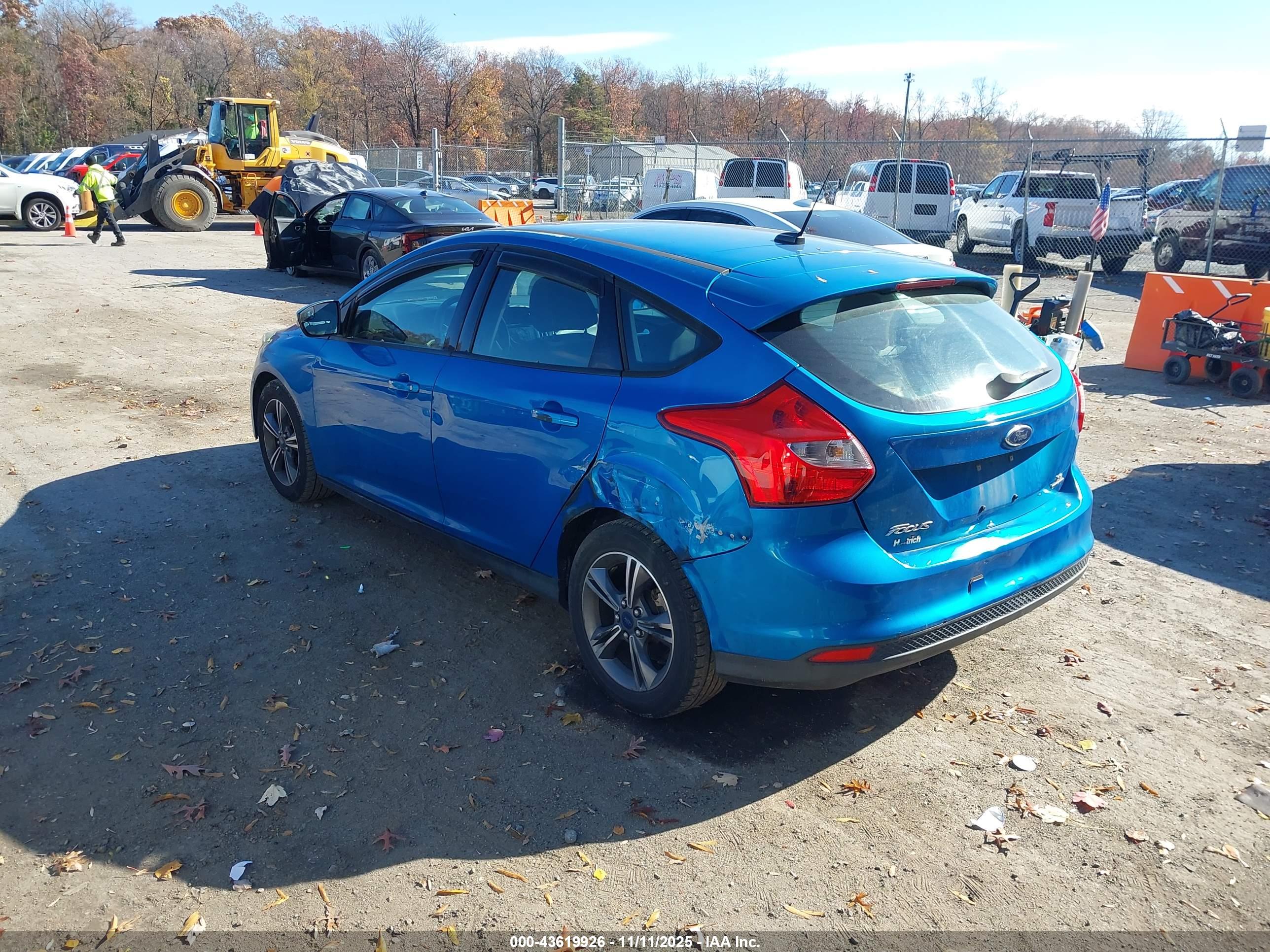 FORD FOCUS image 3