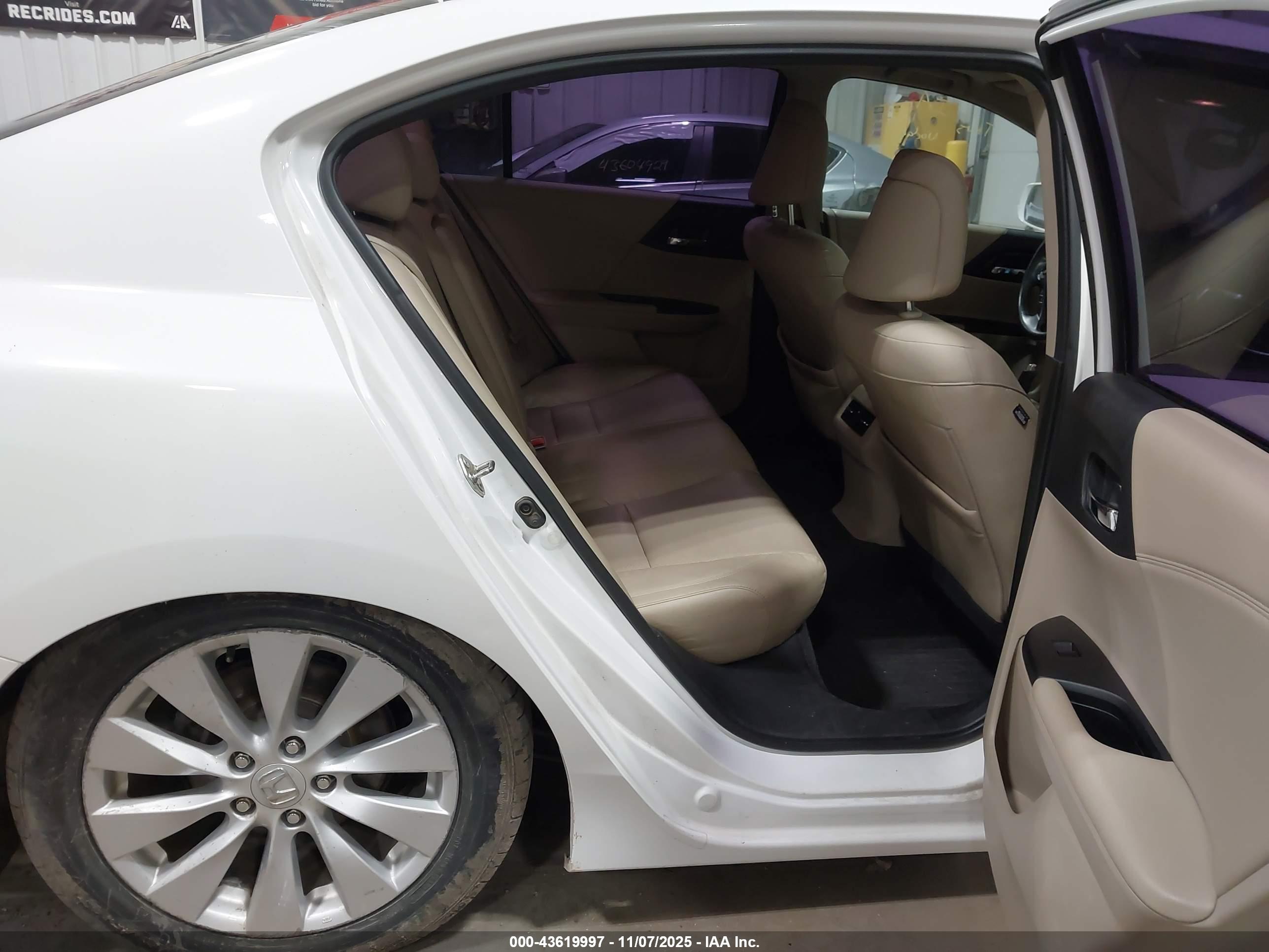 HONDA ACCORD image 8