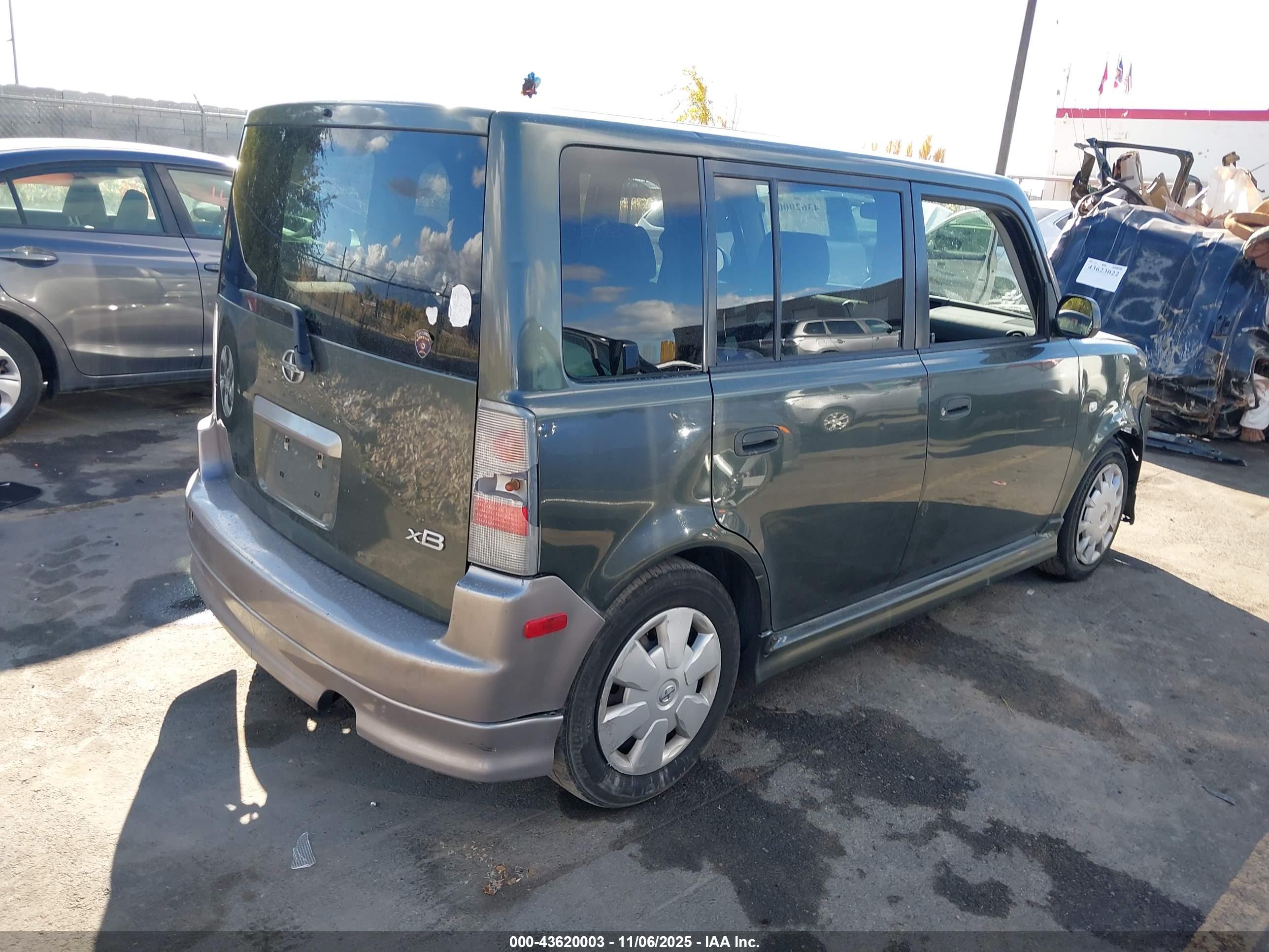 SCION XB image 4
