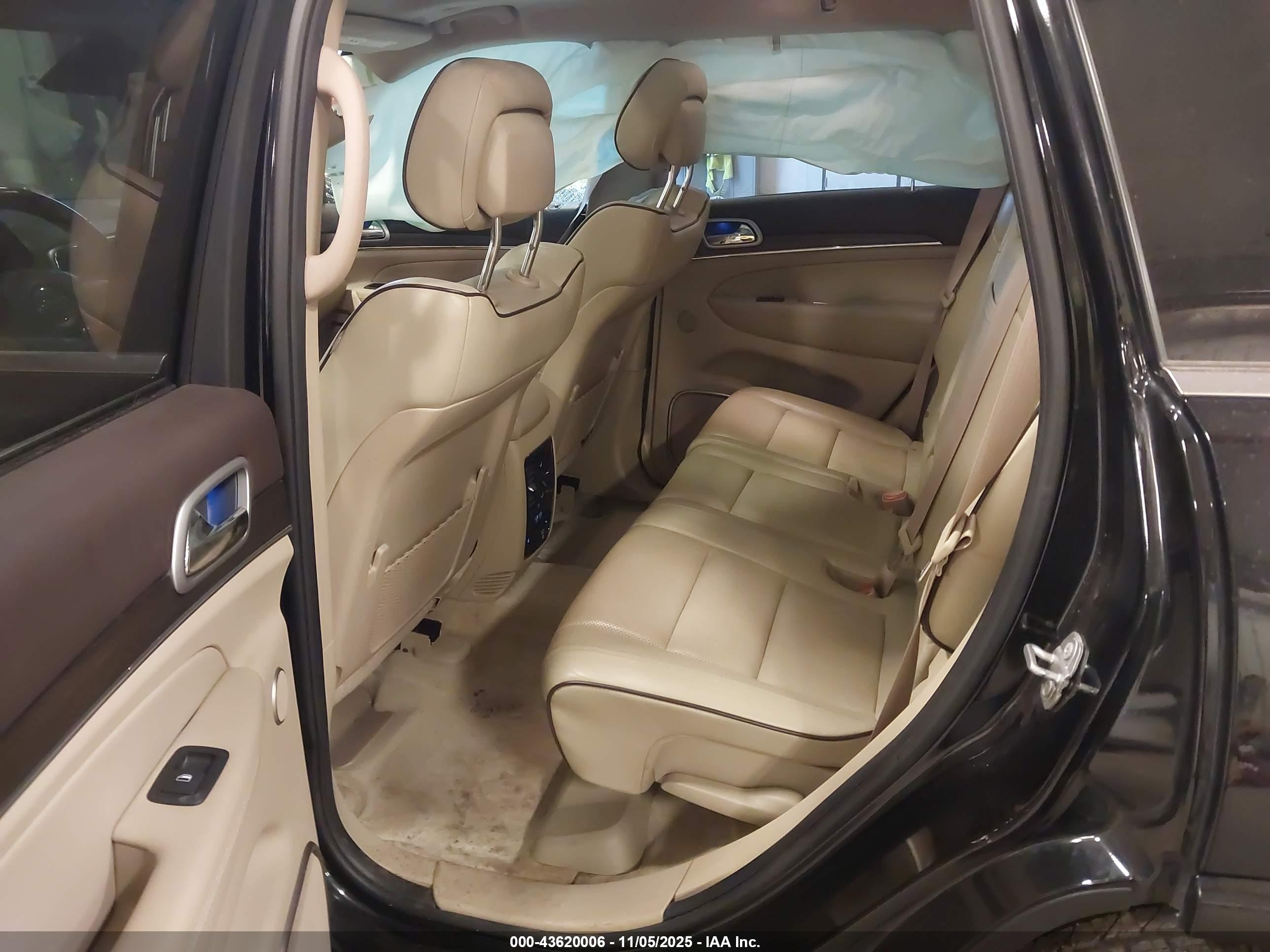 JEEP GRAND image 8
