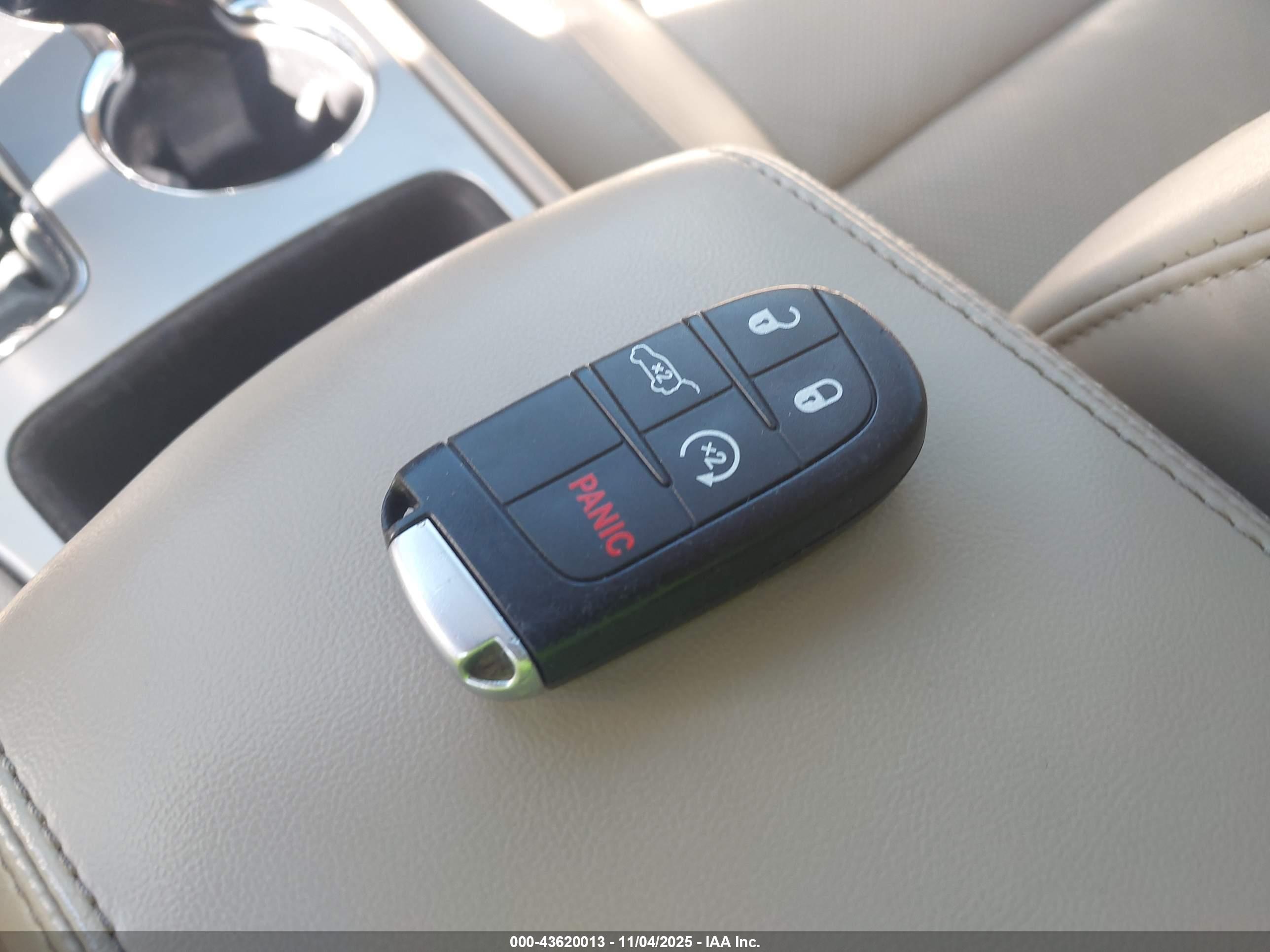 JEEP GRAND image 11