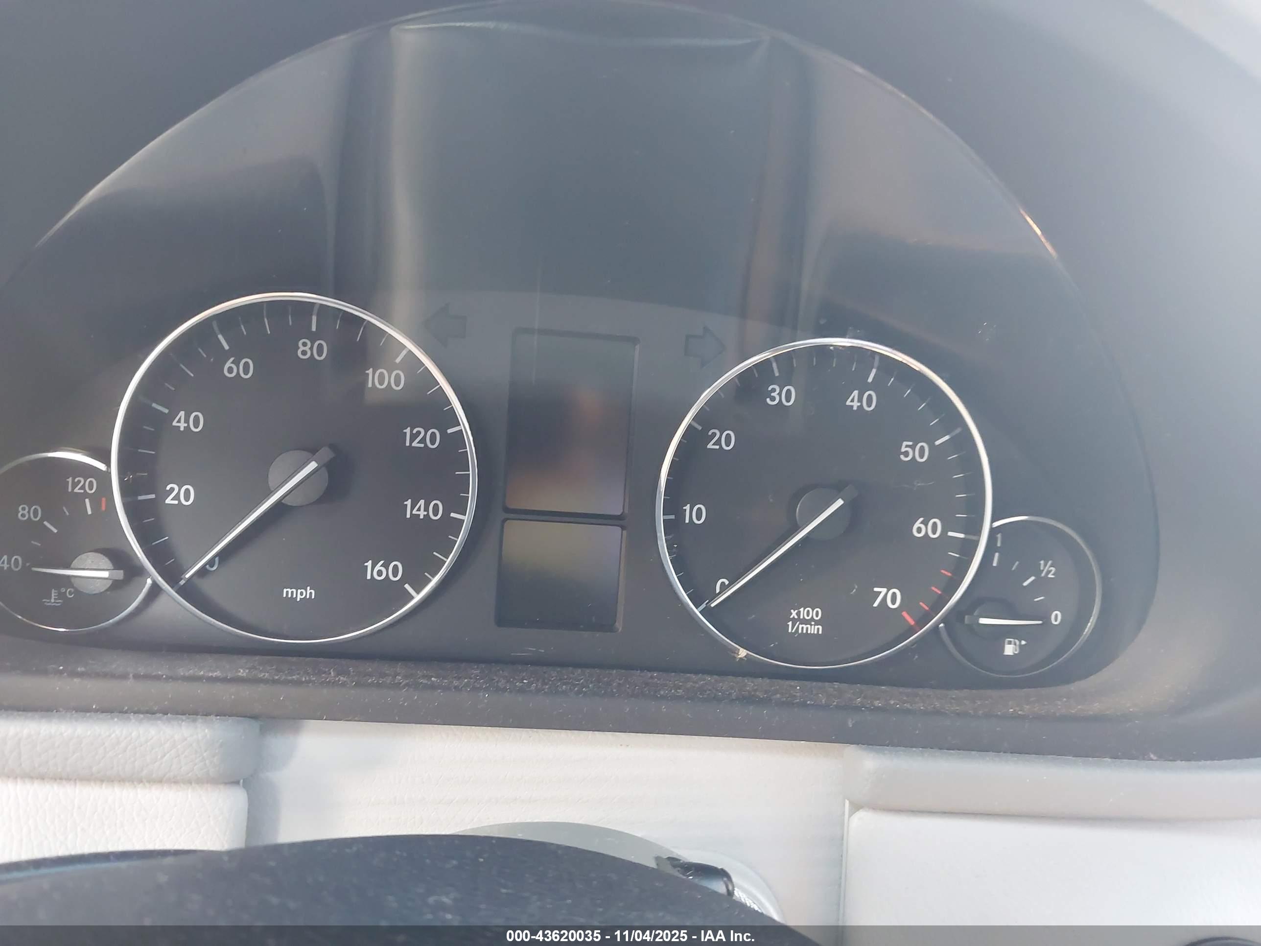 MERCEDES-BENZ C image 7