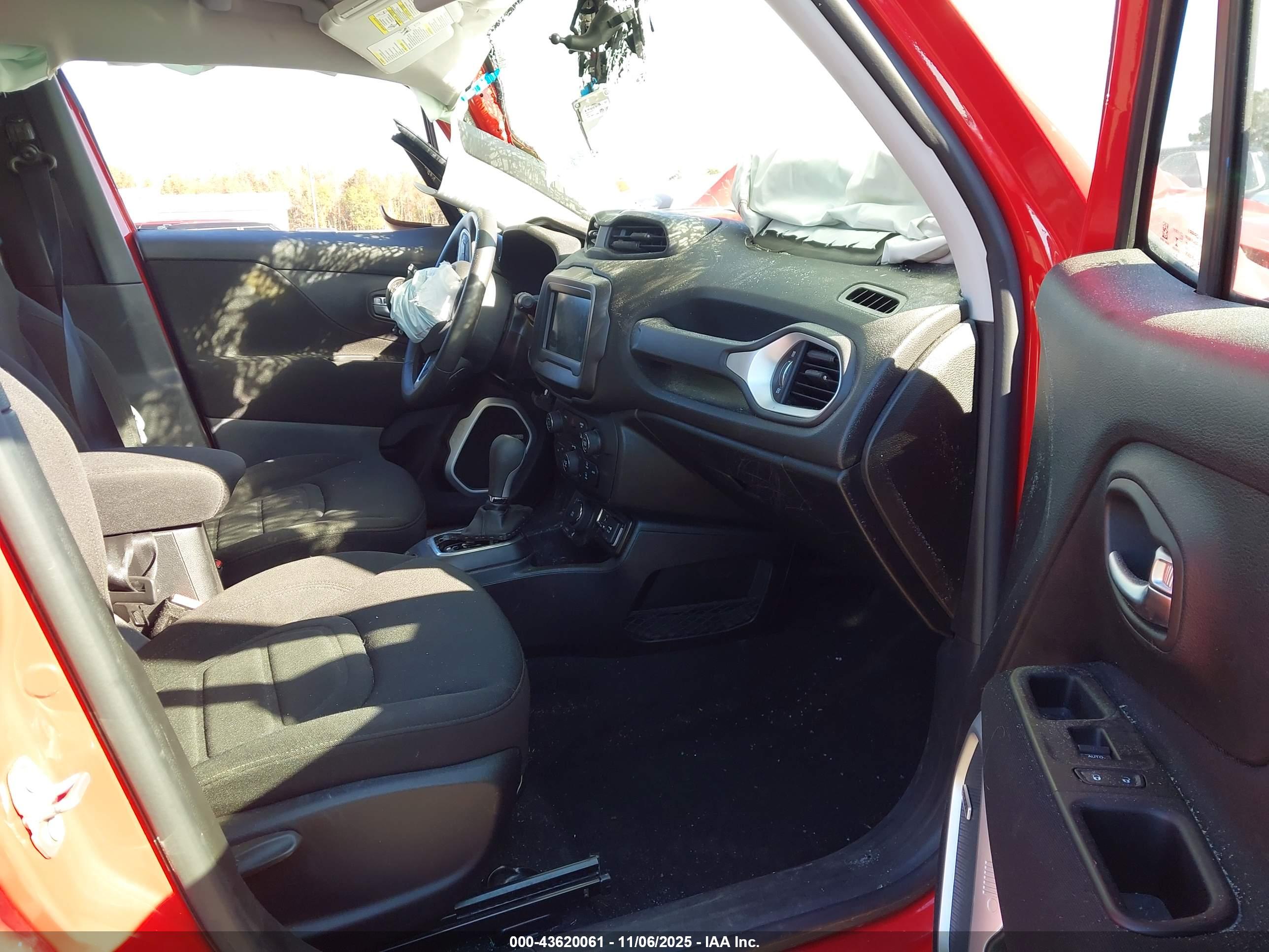 JEEP RENEGADE image 5