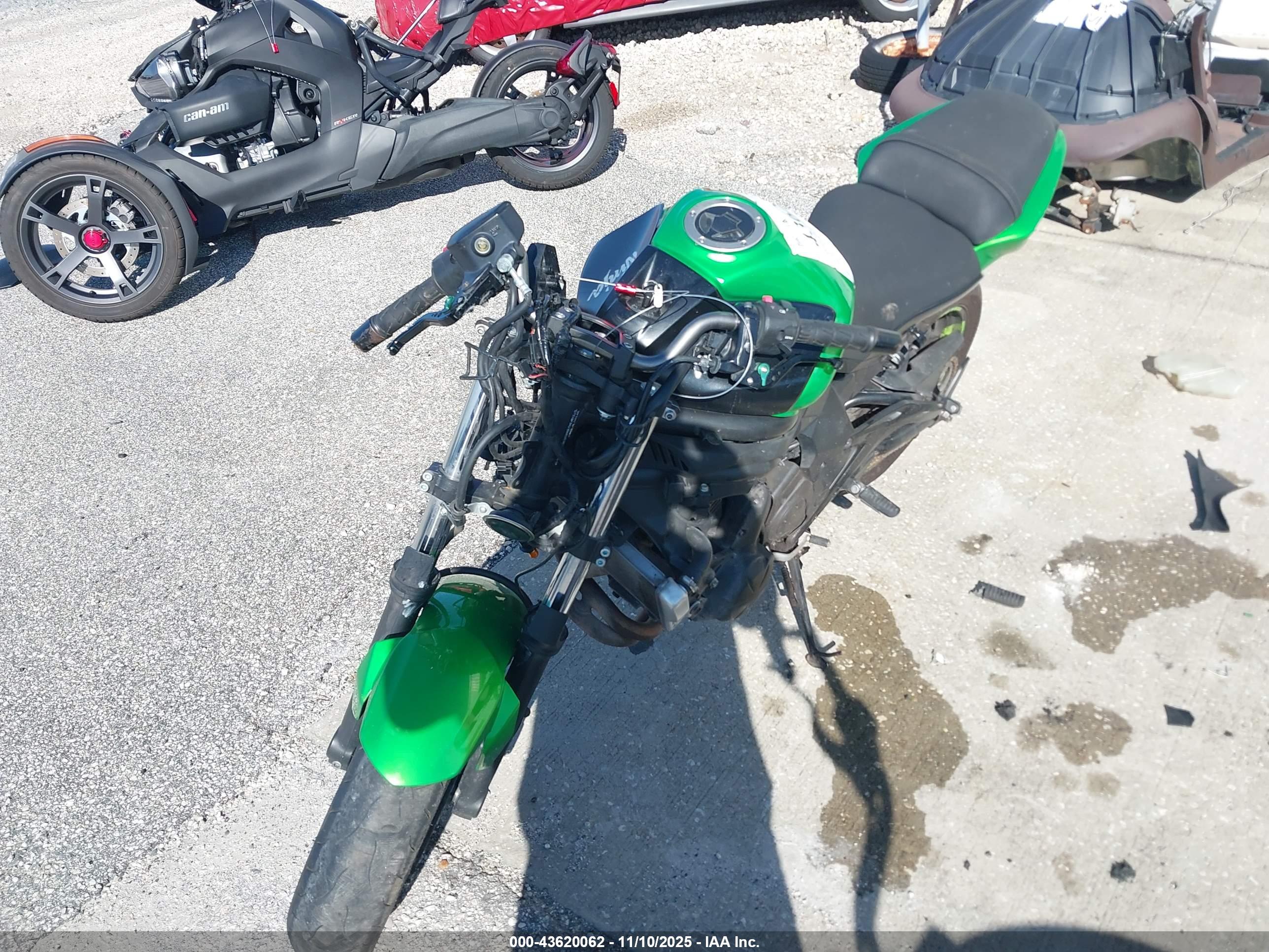 KAWASAKI EX650 image 2