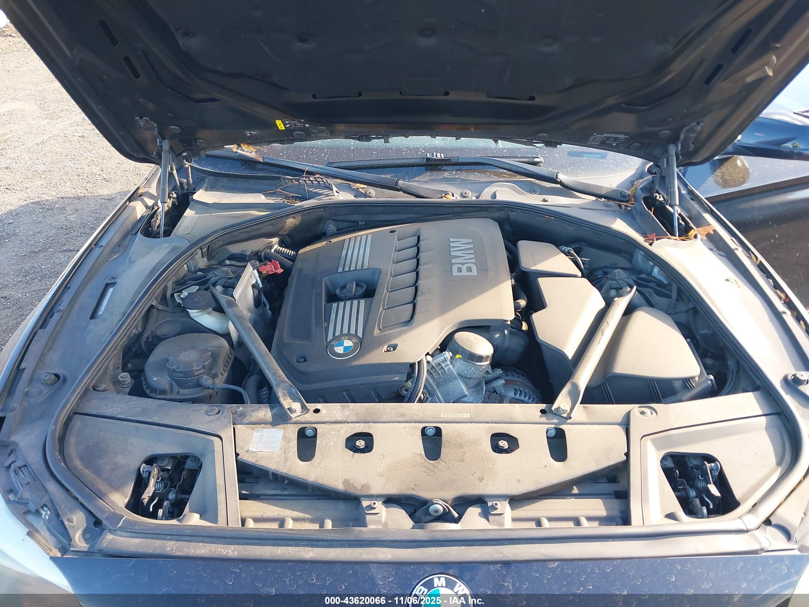 BMW 528I image 10
