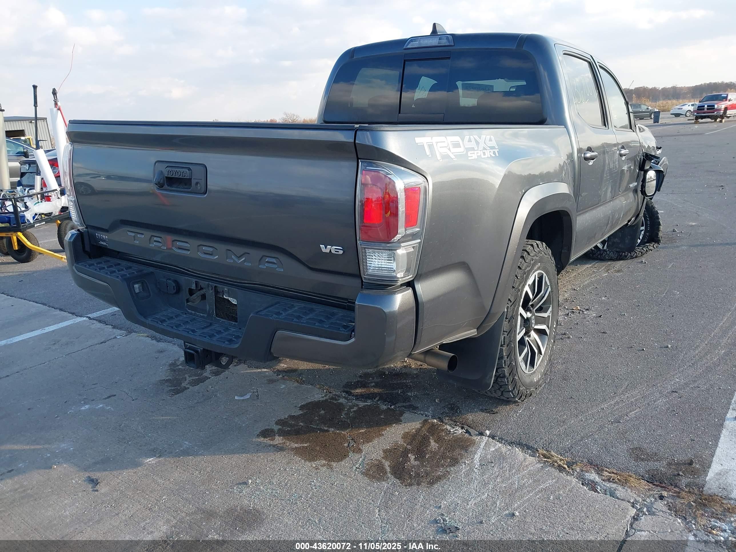 TOYOTA TACOMA image 4