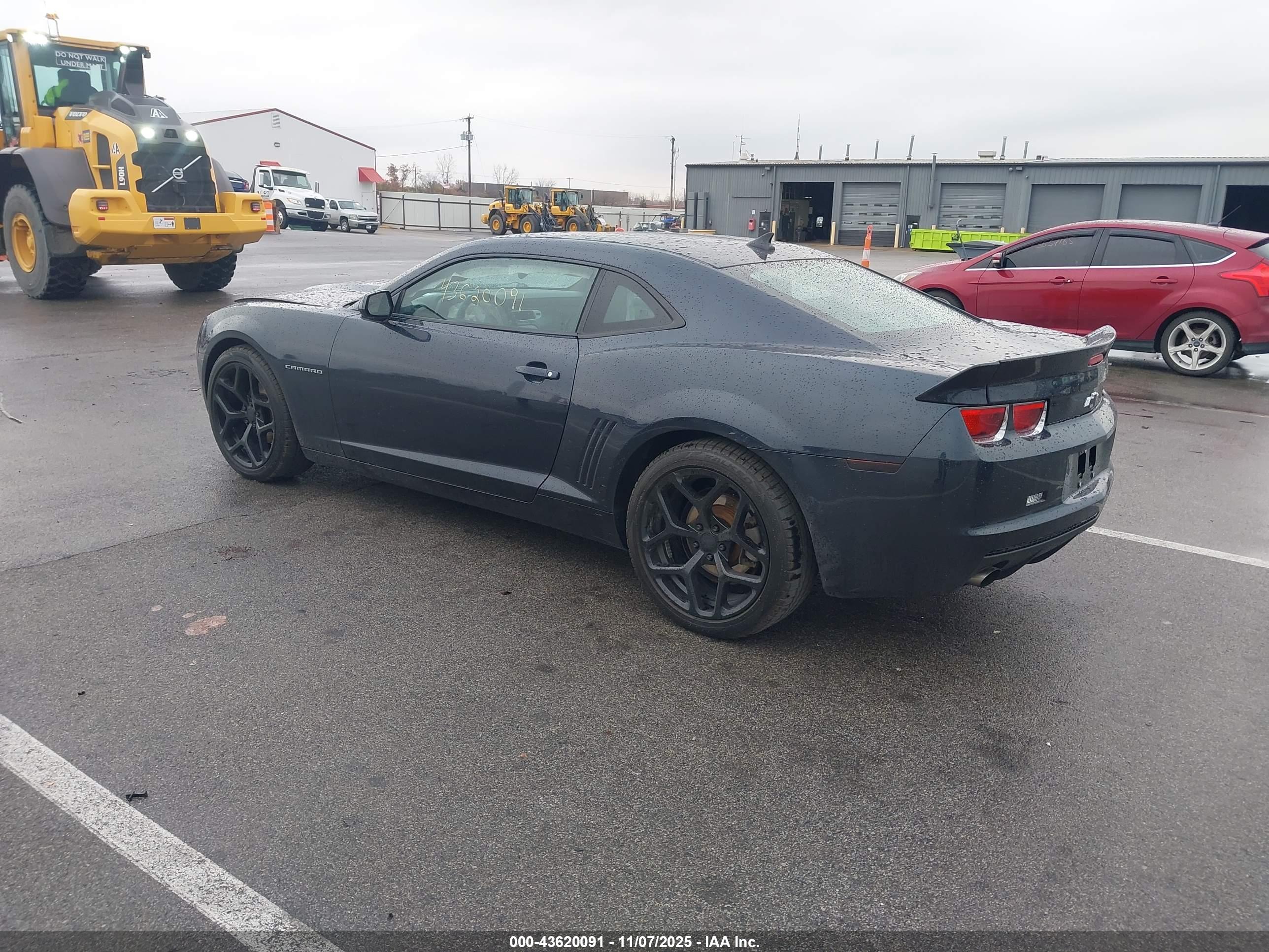 CHEVROLET CAMARO image 3