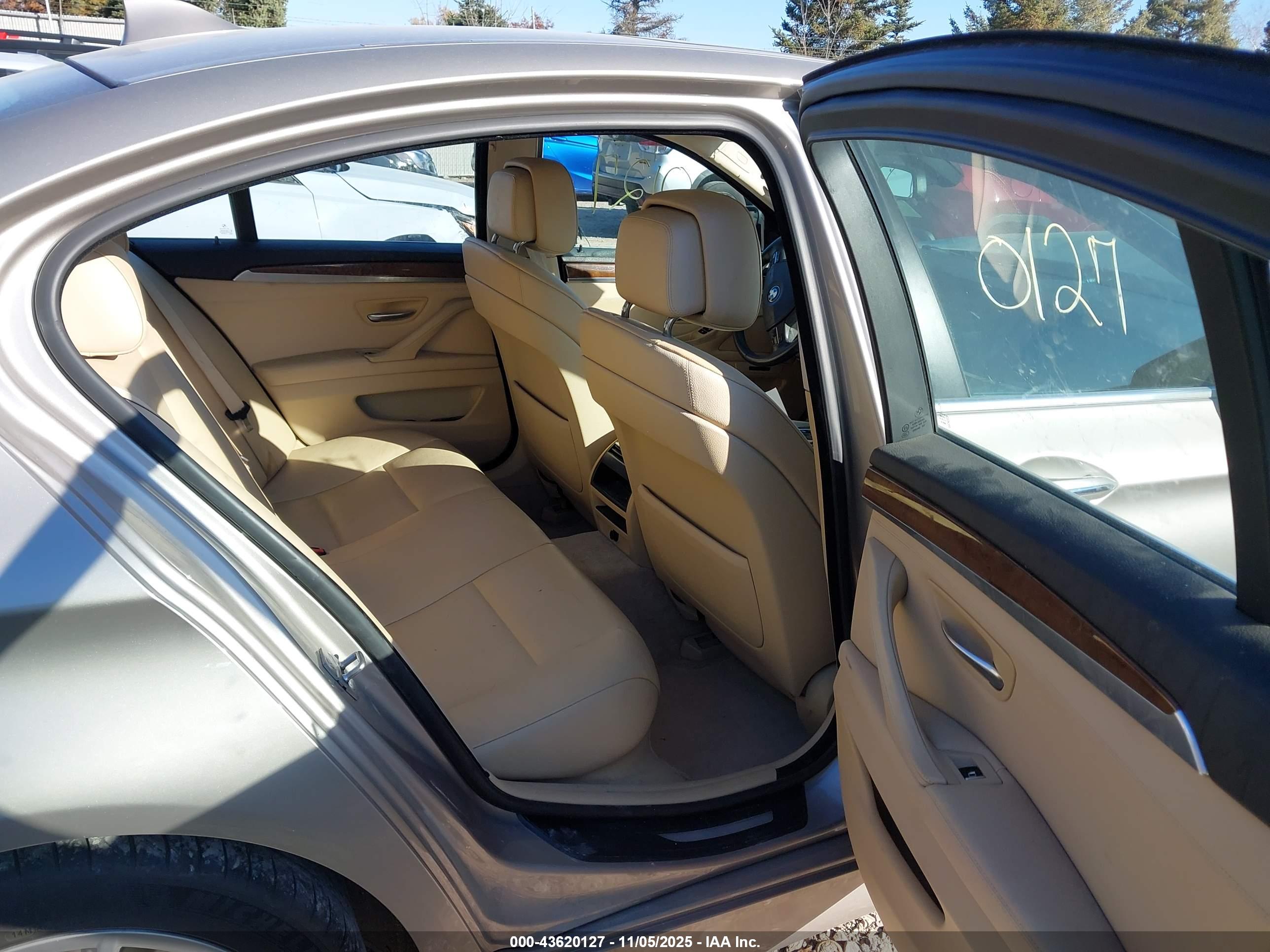 BMW 535I image 8