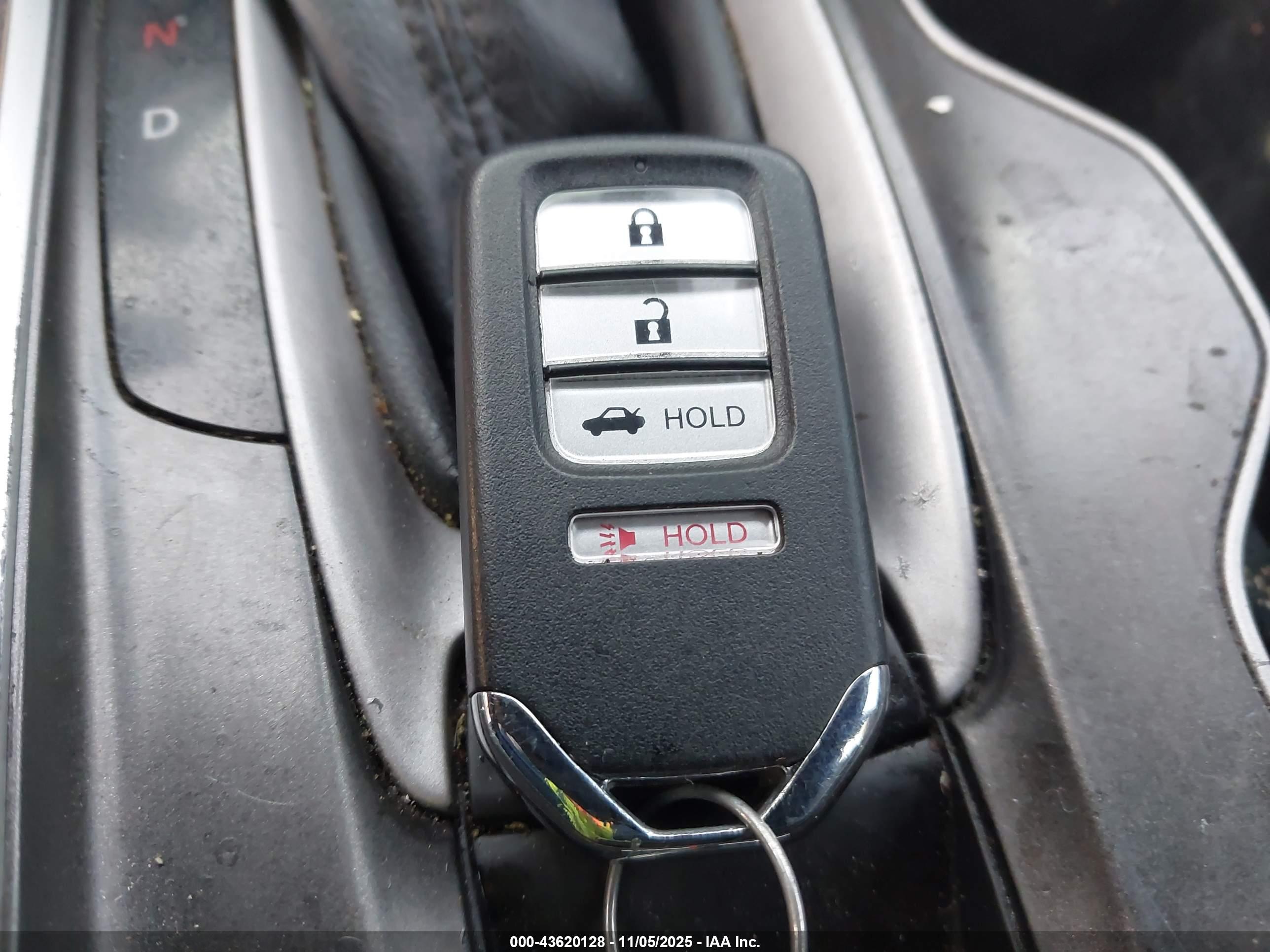HONDA ACCORD image 11