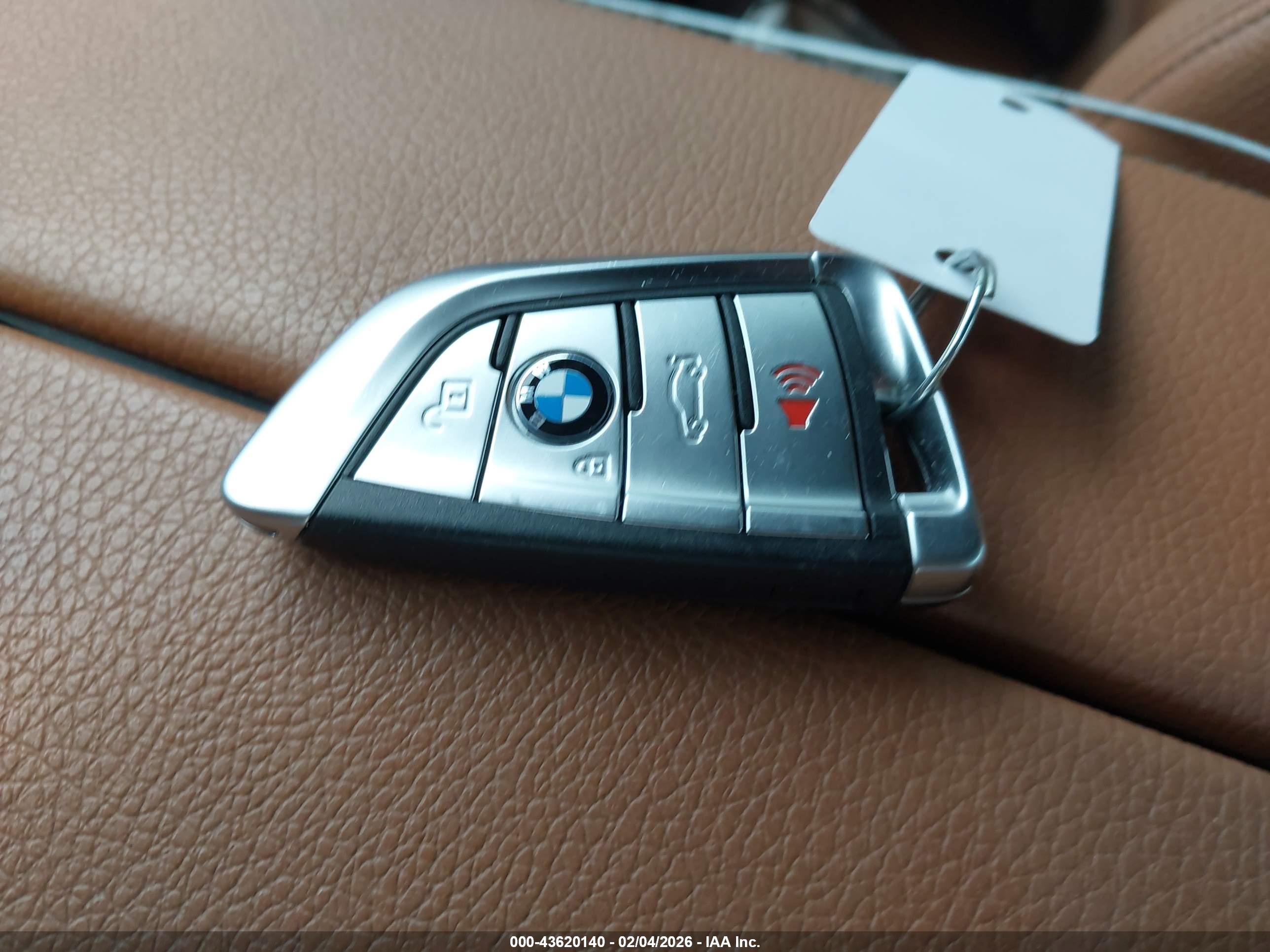 BMW 530E image 11