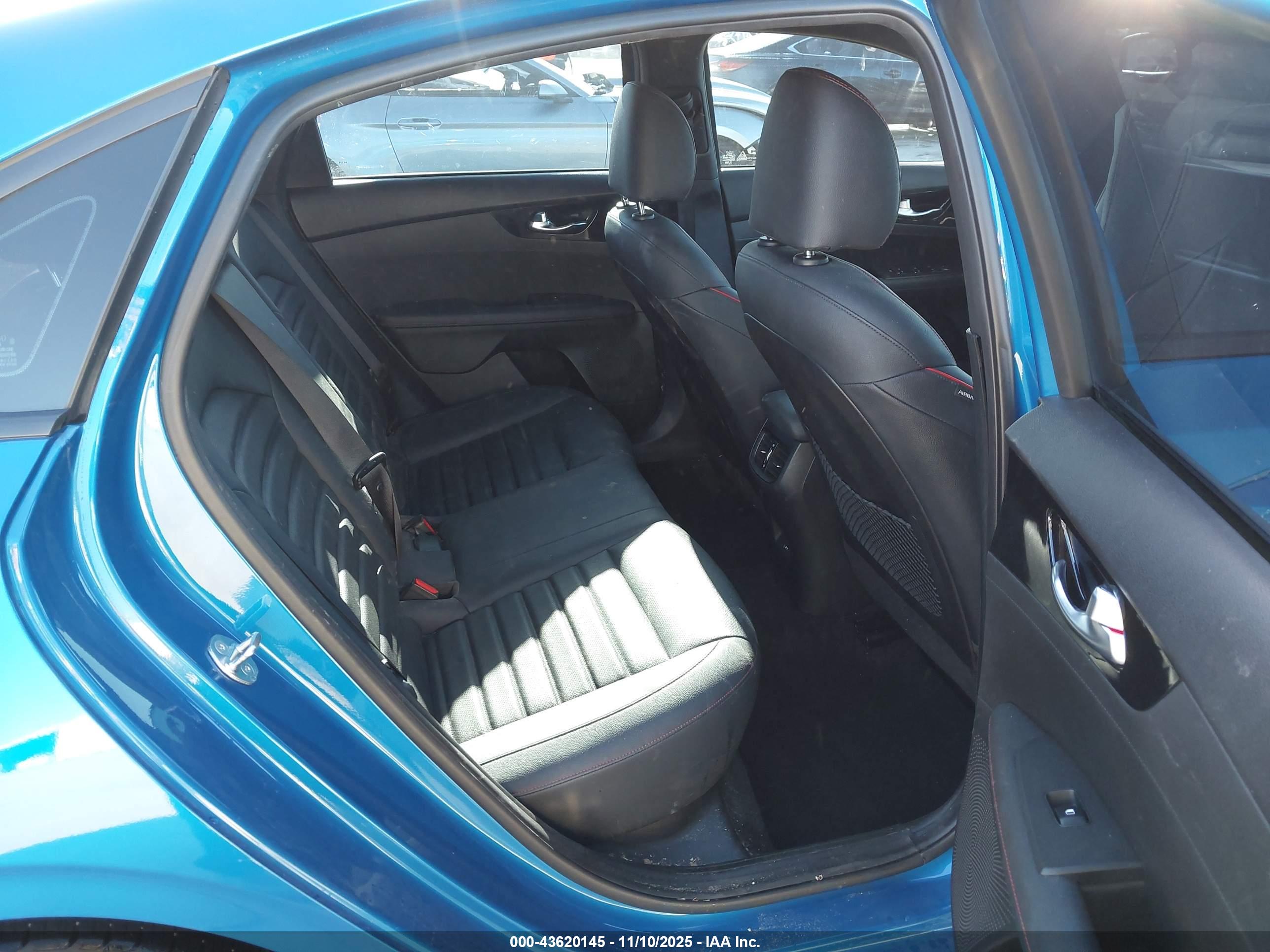 KIA FORTE image 8