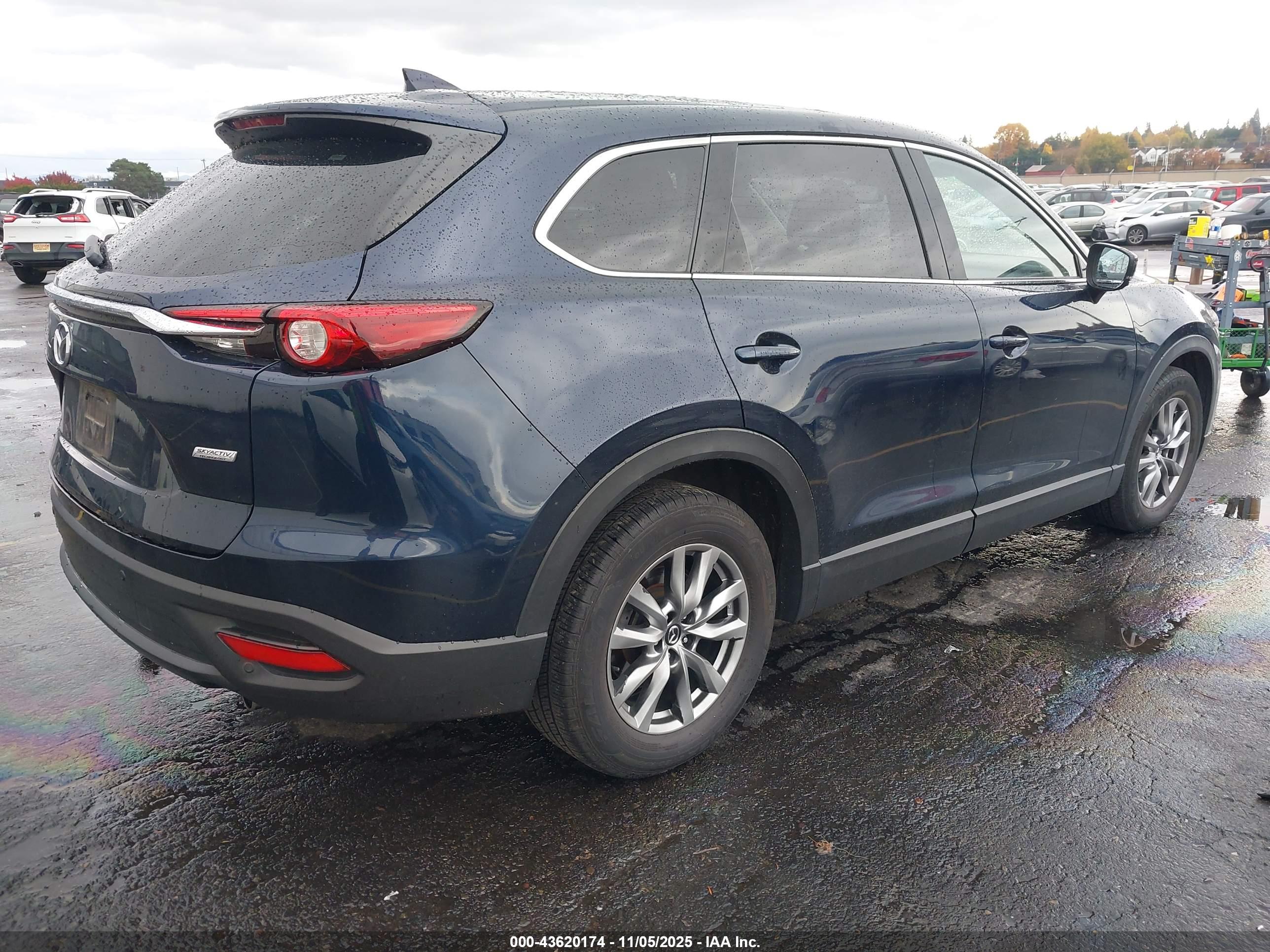 MAZDA CX-9 image 4