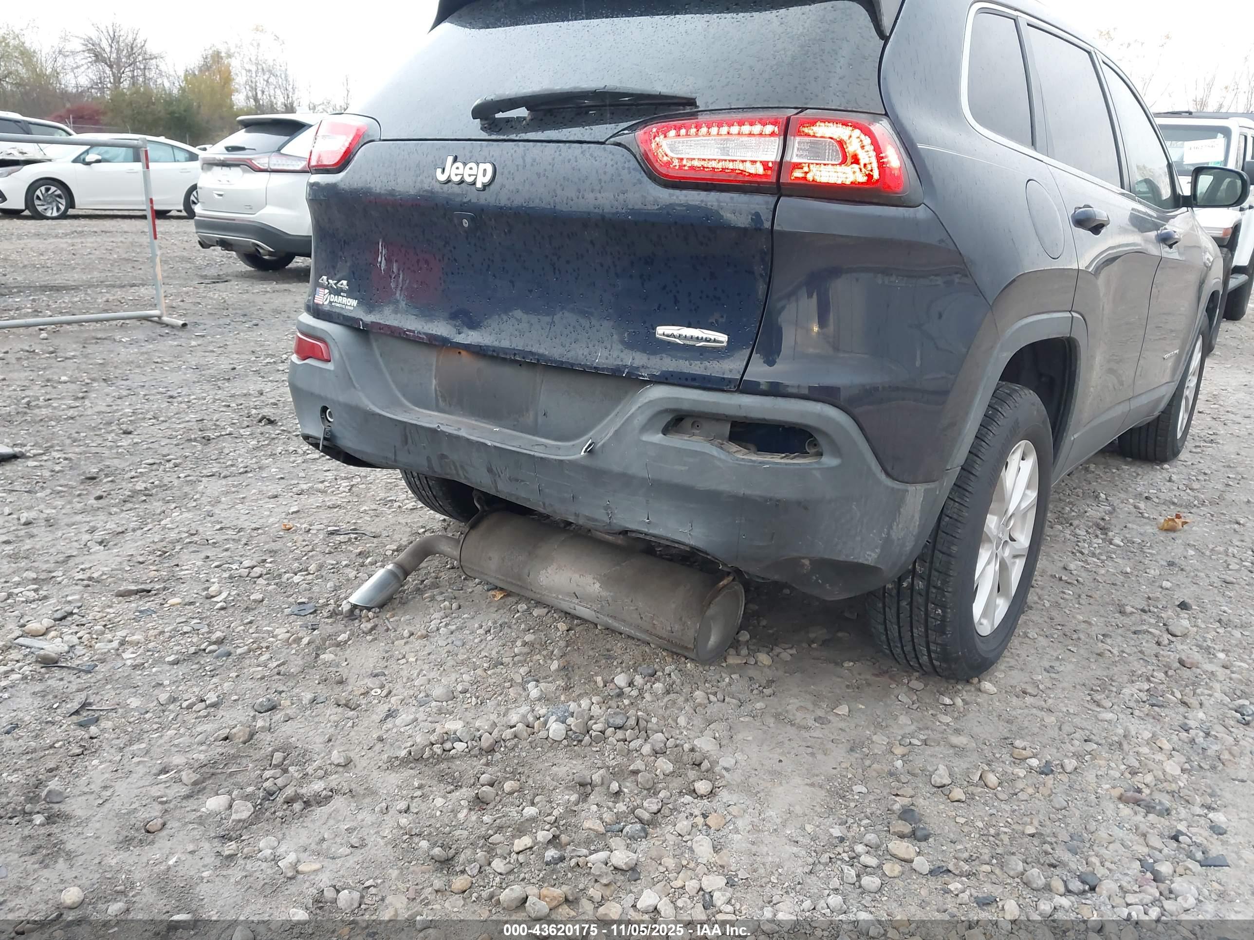 JEEP CHEROKEE image 6