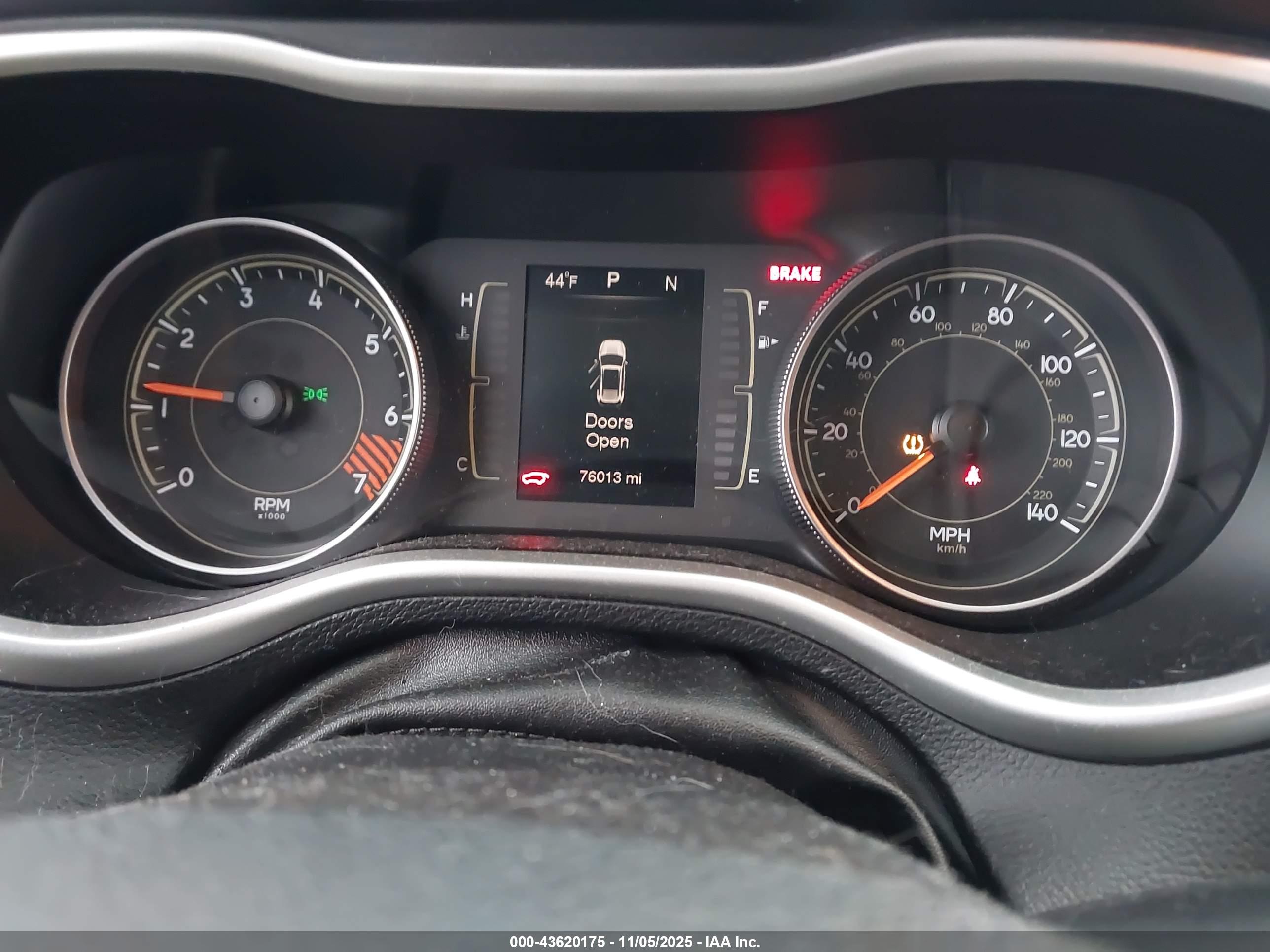 JEEP CHEROKEE image 7