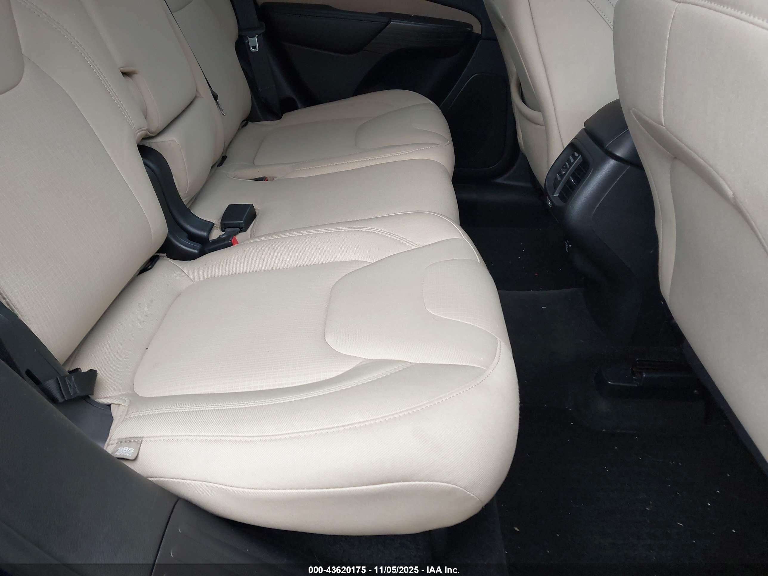 JEEP CHEROKEE image 8