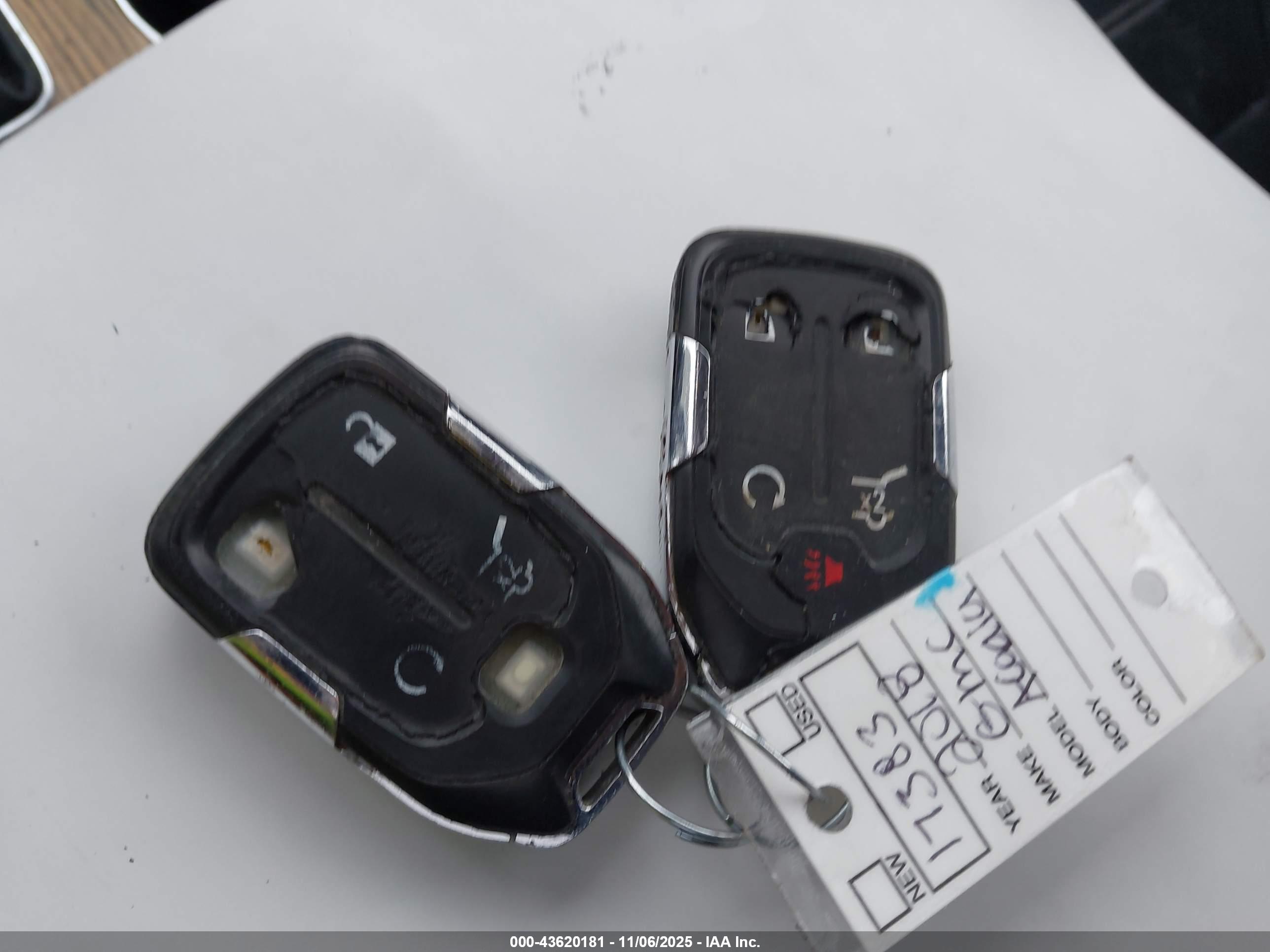 GMC ACADIA image 11