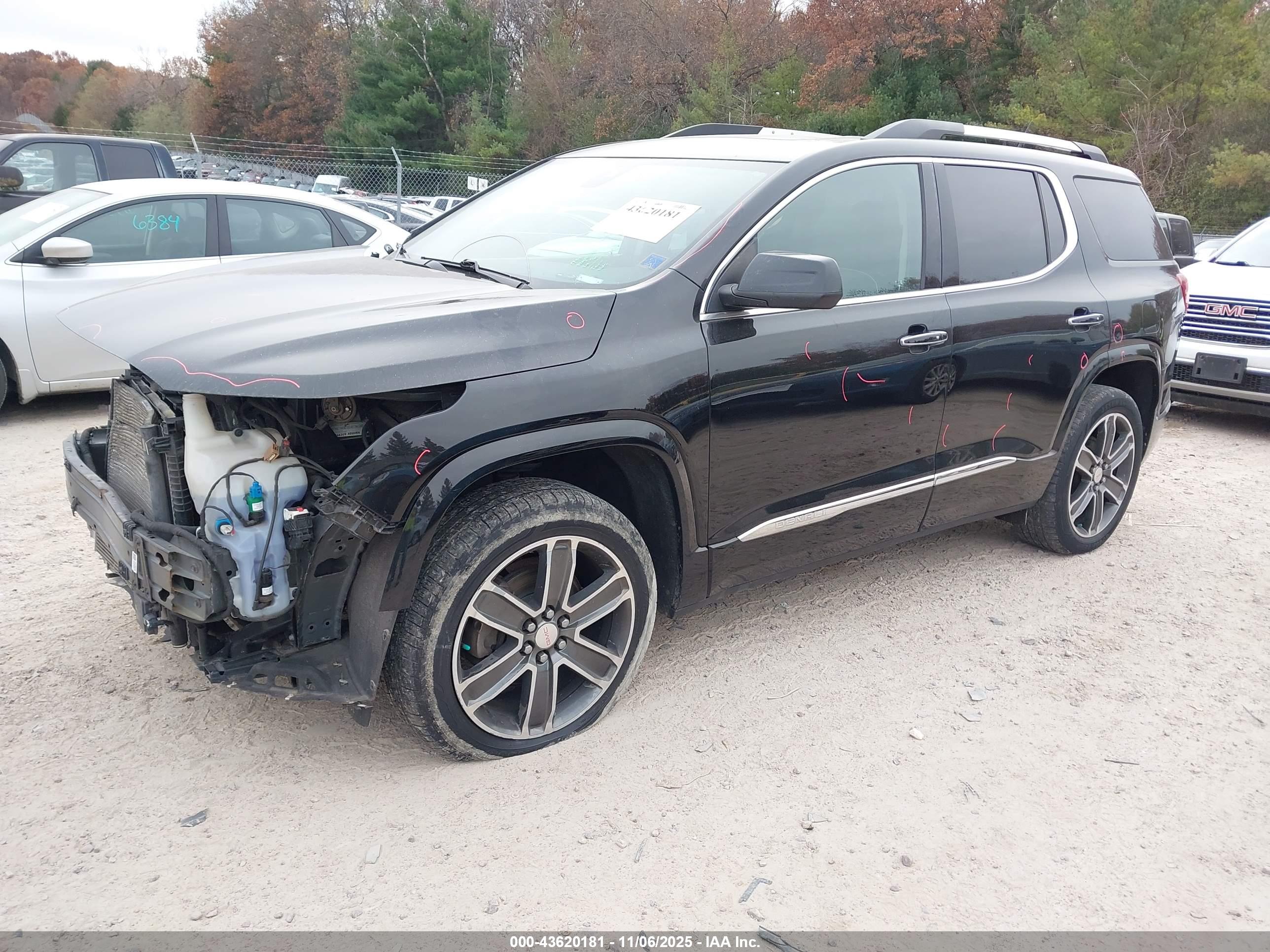 GMC ACADIA image 2