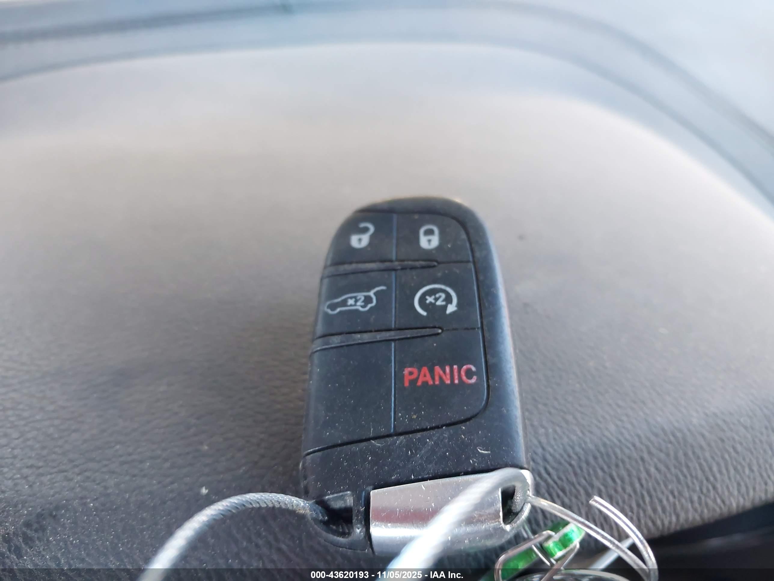 JEEP GRAND image 11