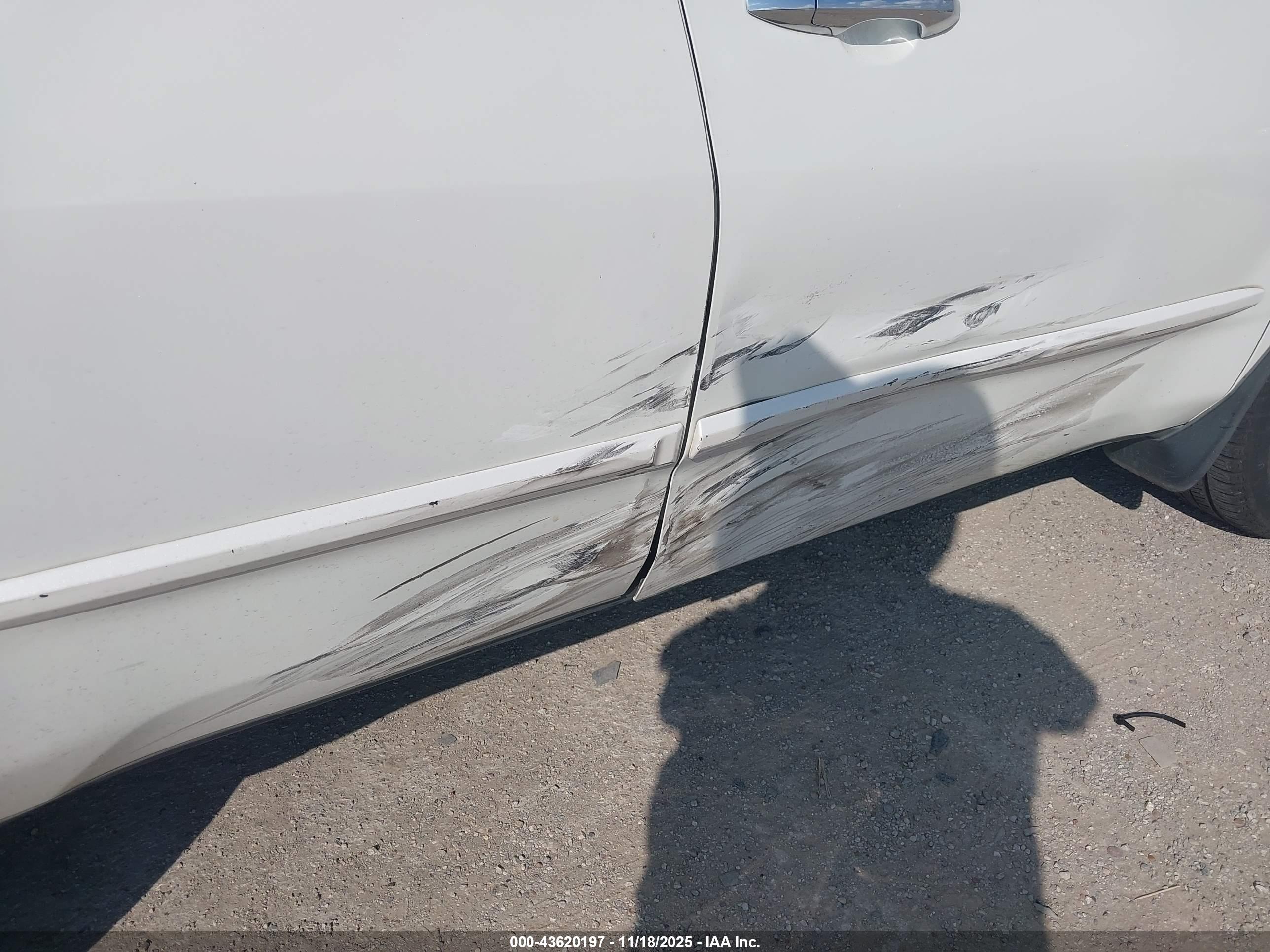 ACURA MDX image 6