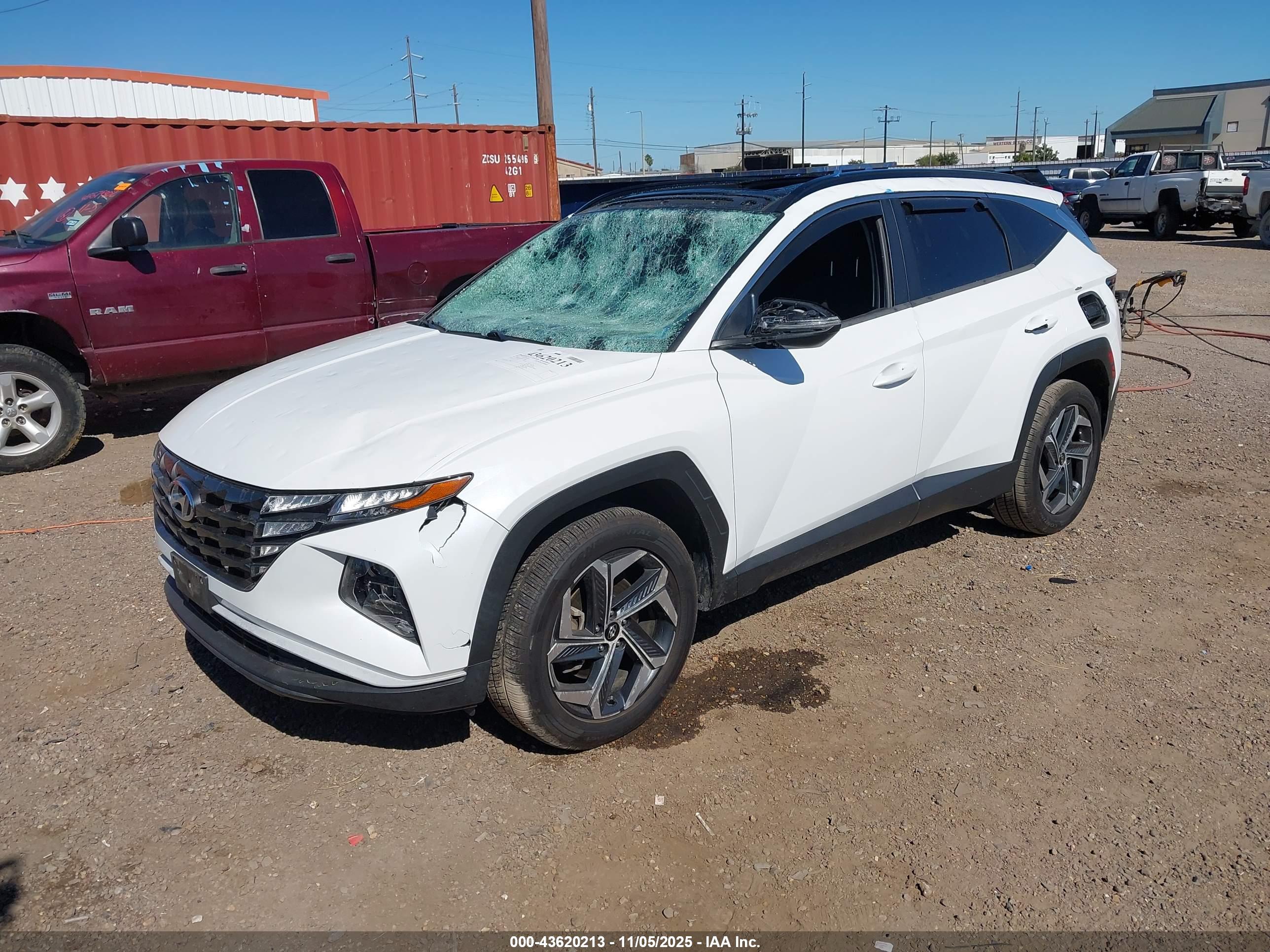 HYUNDAI TUCSON image 2