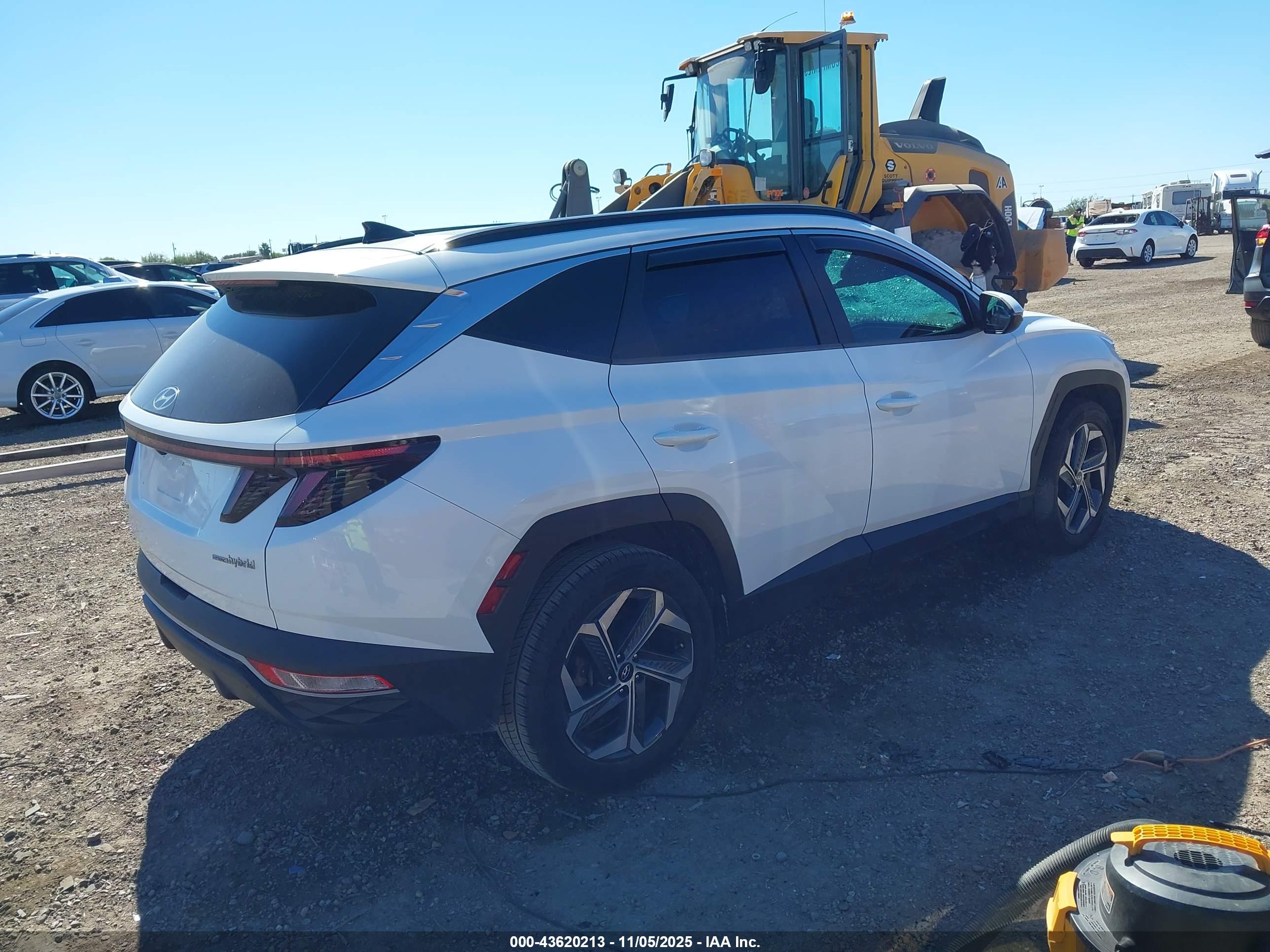 HYUNDAI TUCSON image 4