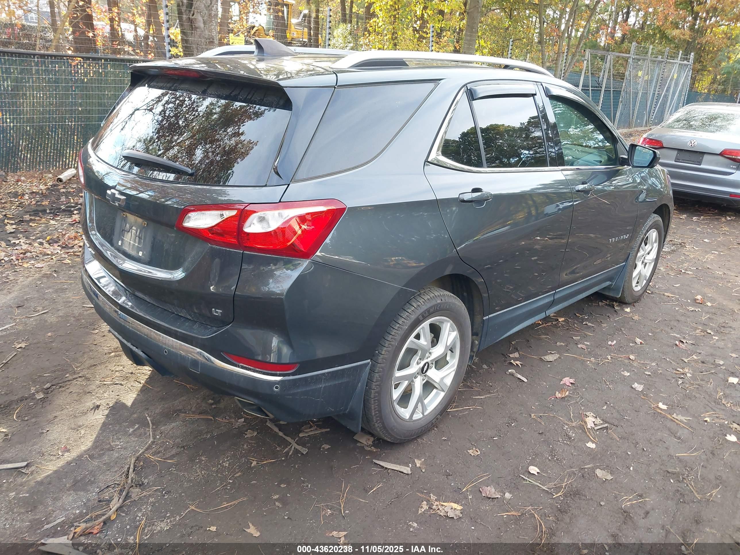 CHEVROLET EQUINOX image 4