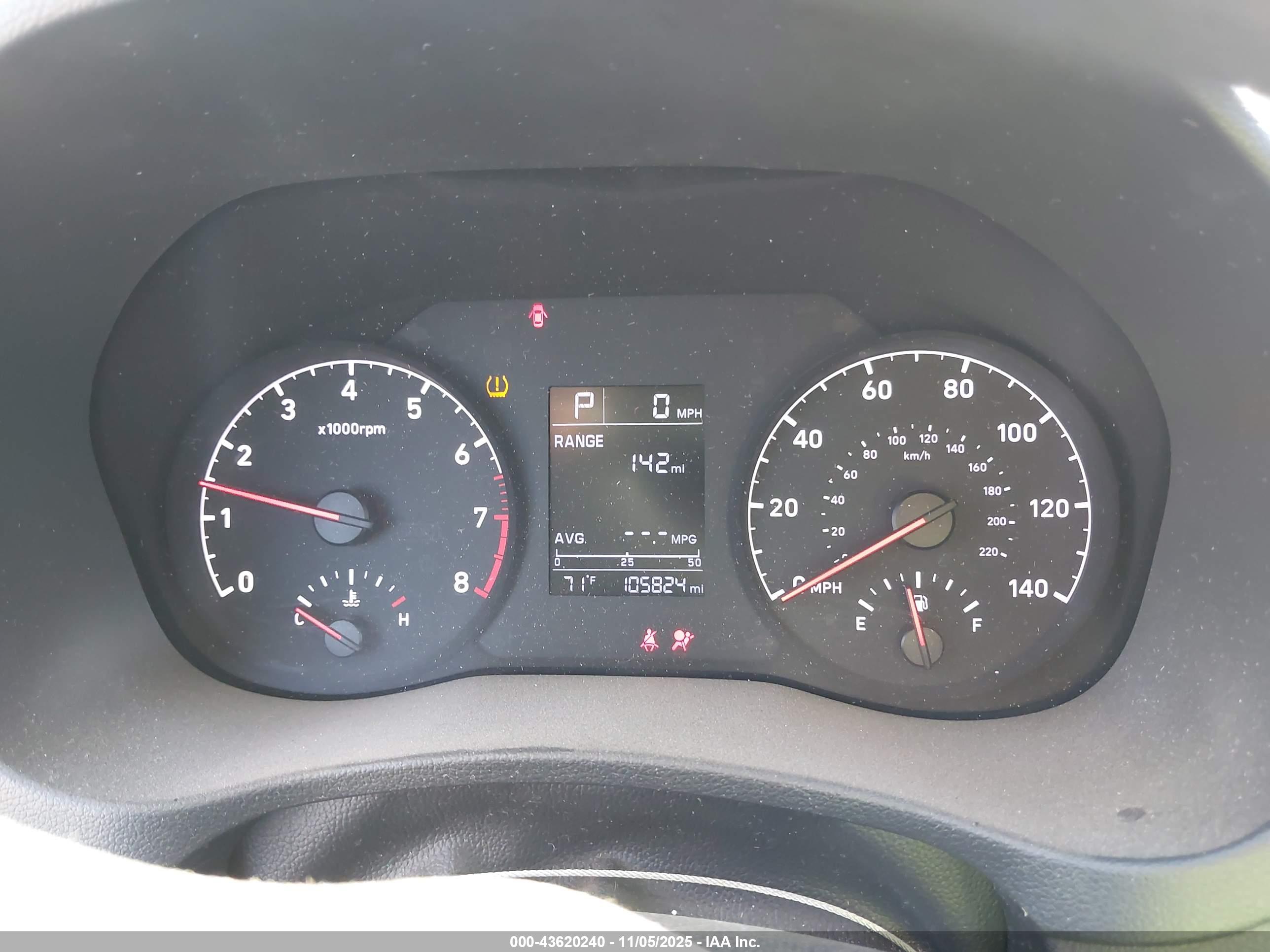 HYUNDAI ACCENT image 7