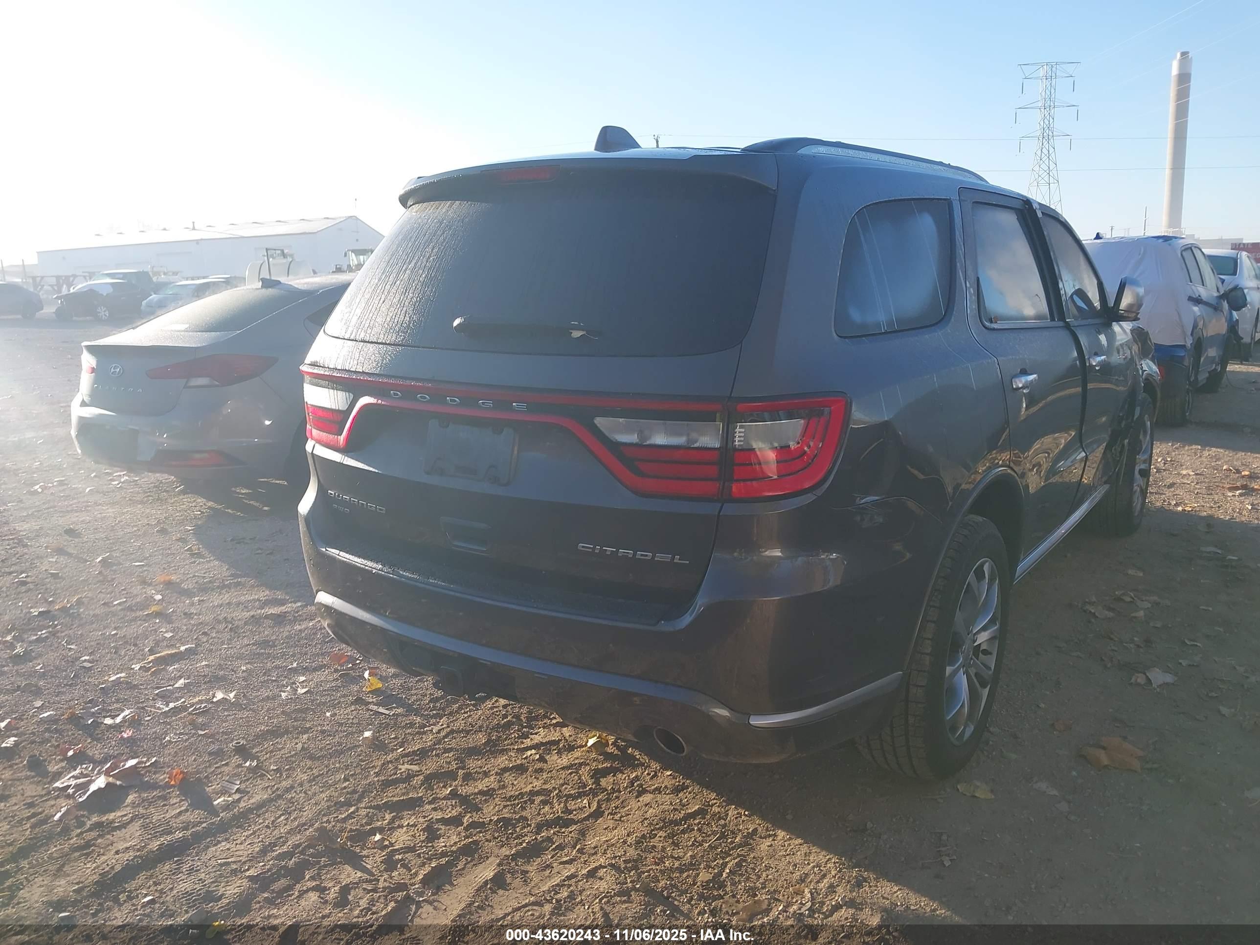 DODGE DURANGO image 4