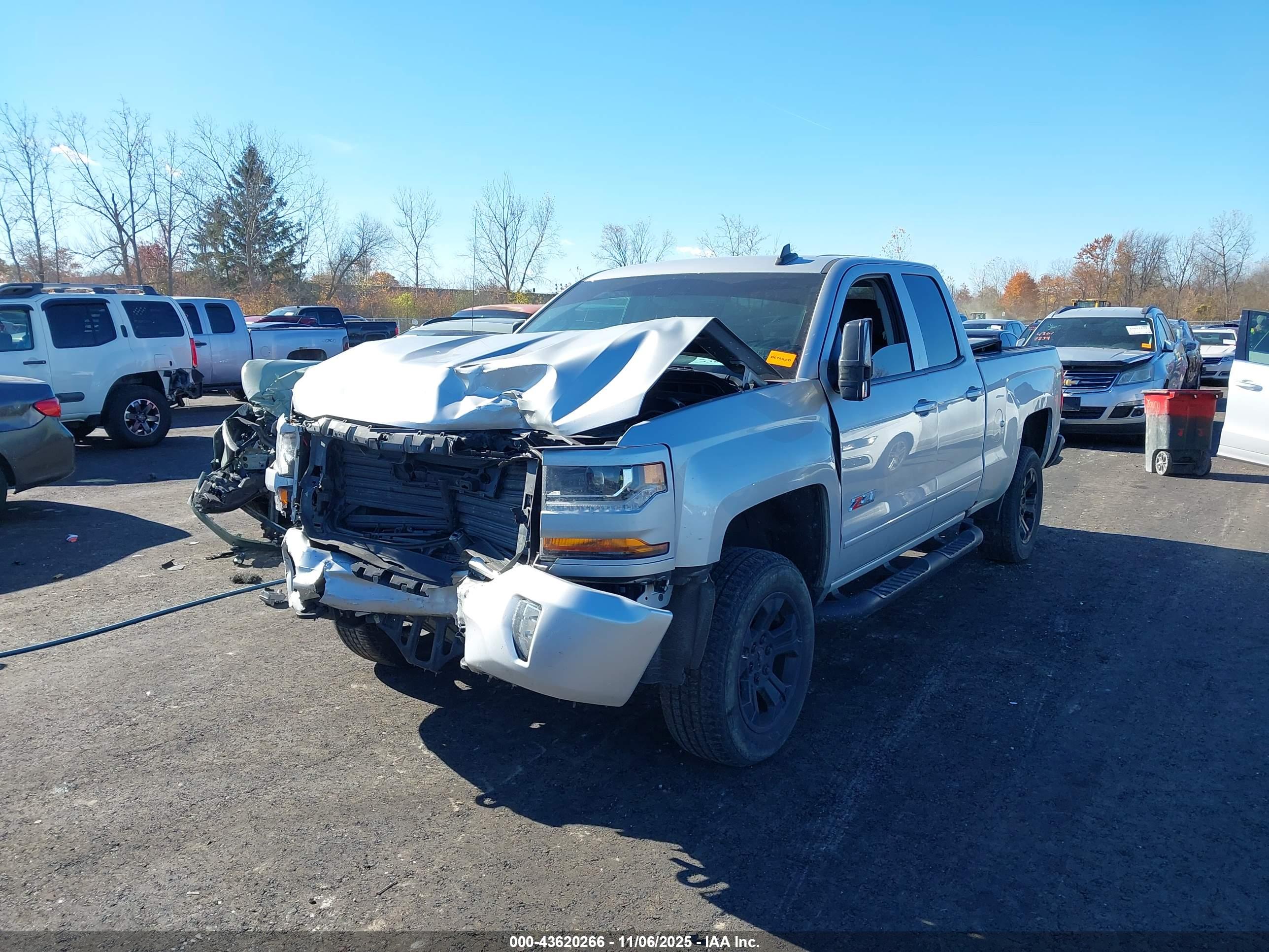 CHEVROLET SILVERADO image 2