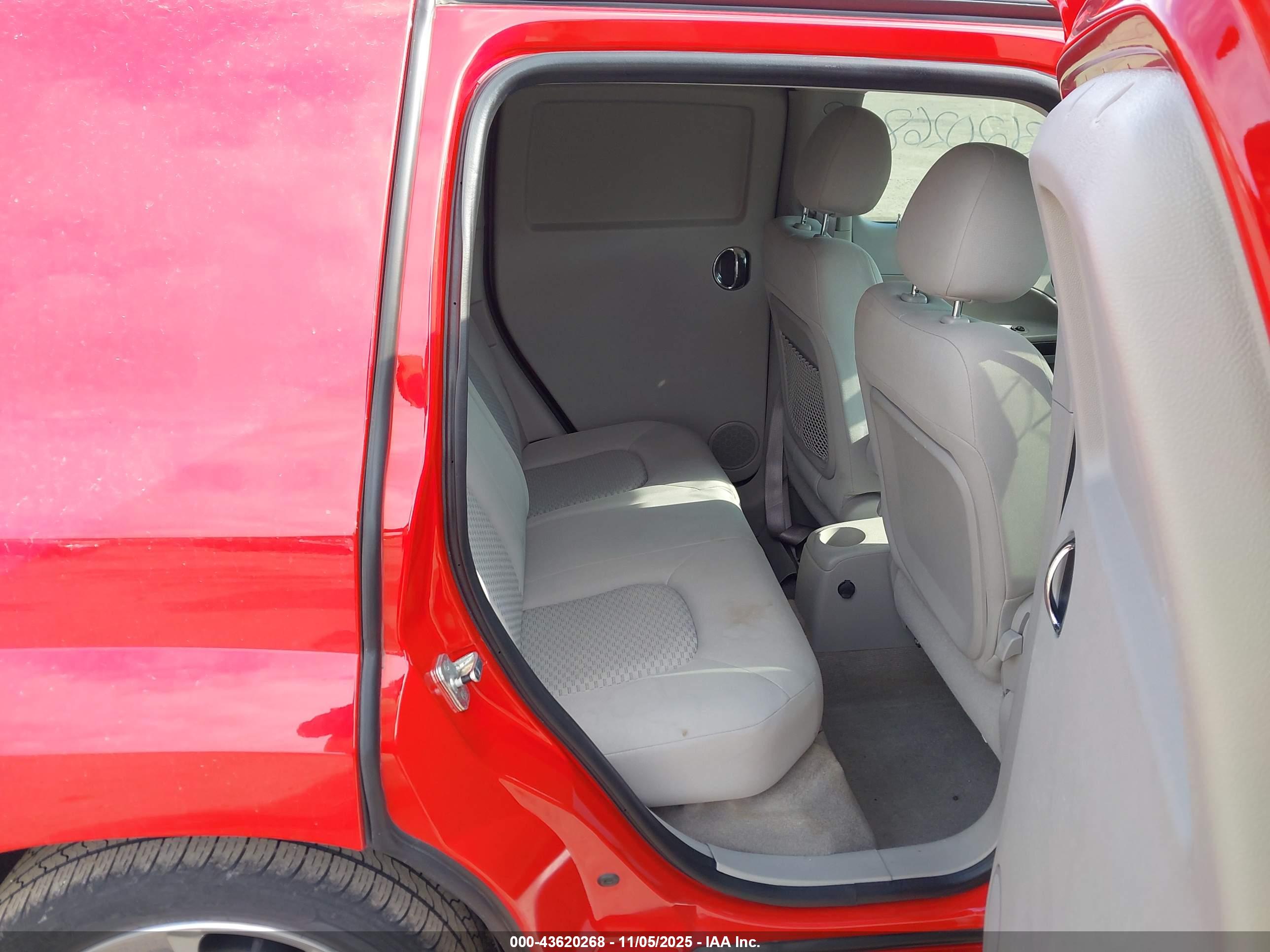 CHEVROLET HHR image 8
