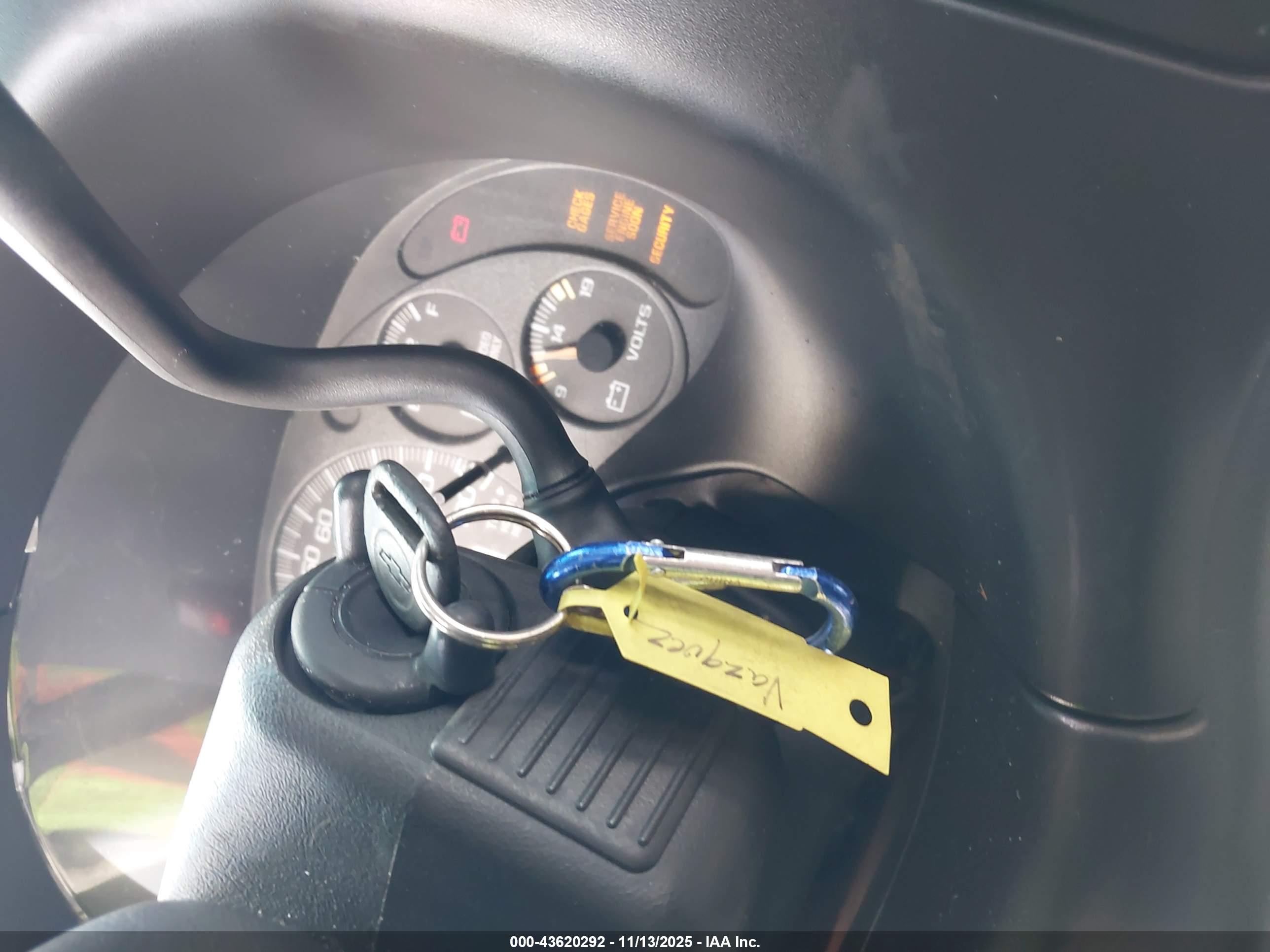 CHEVROLET EXPRESS image 11