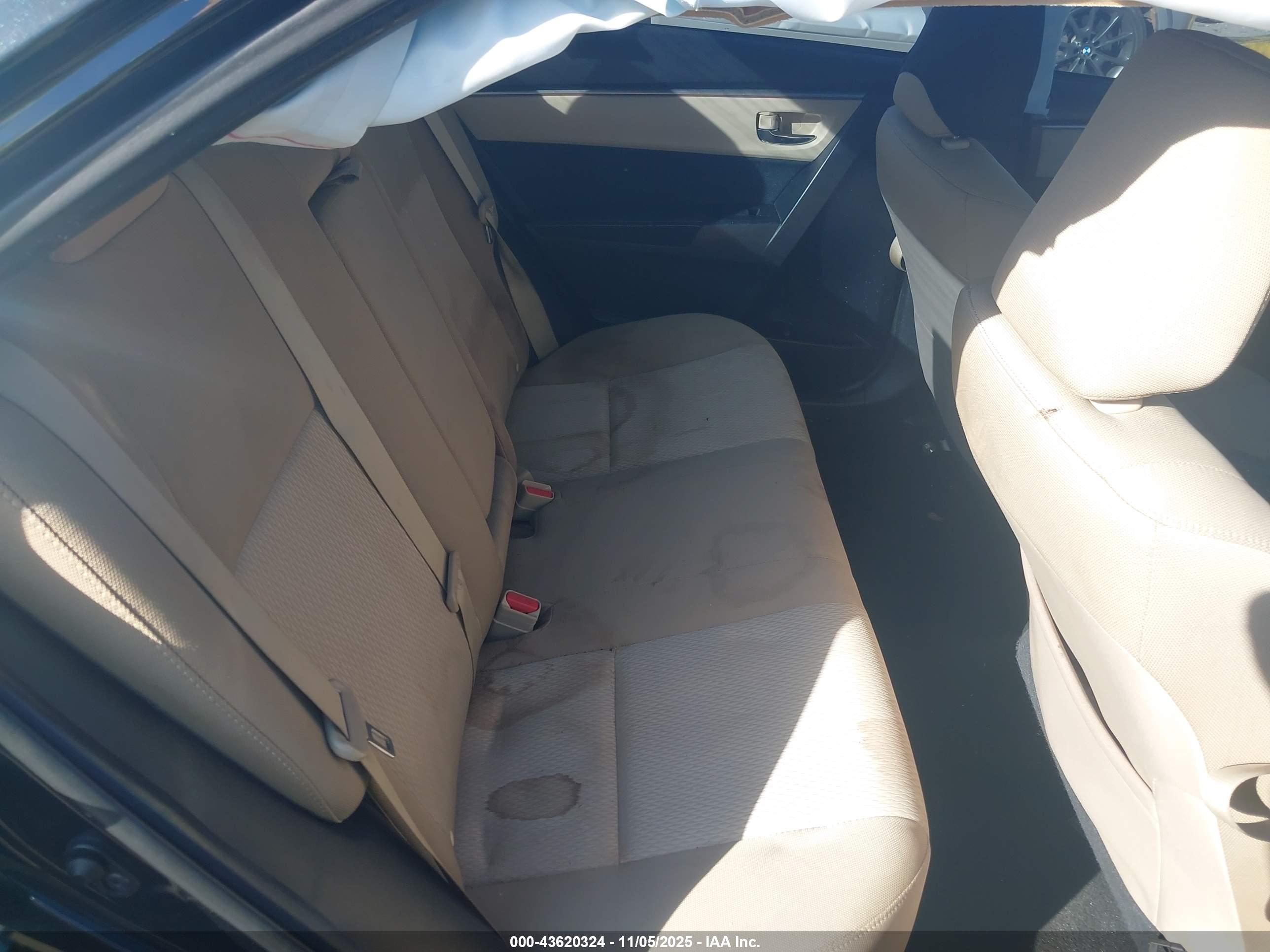 TOYOTA COROLLA image 8