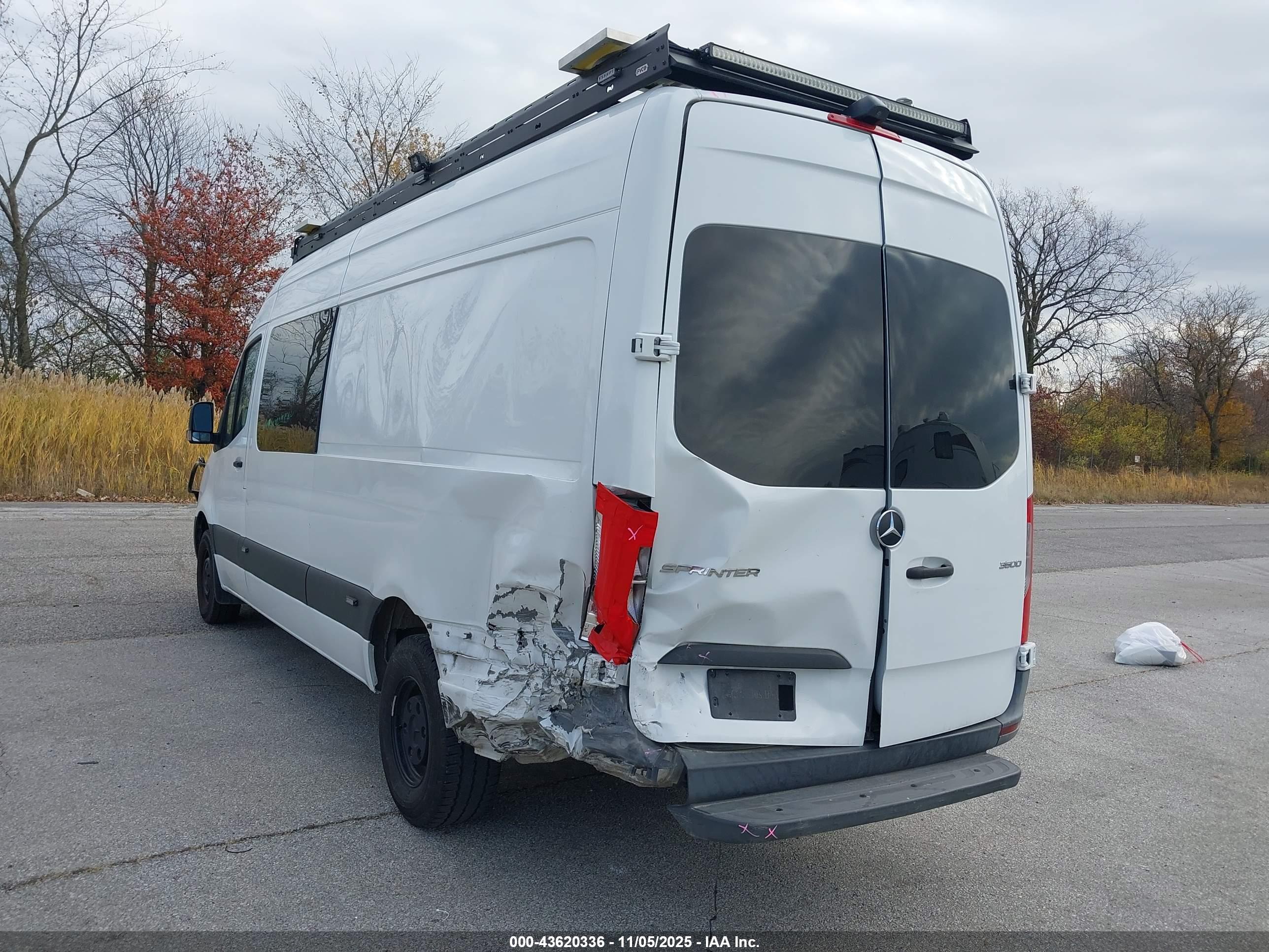 MERCEDES-BENZ SPRINTER image 6