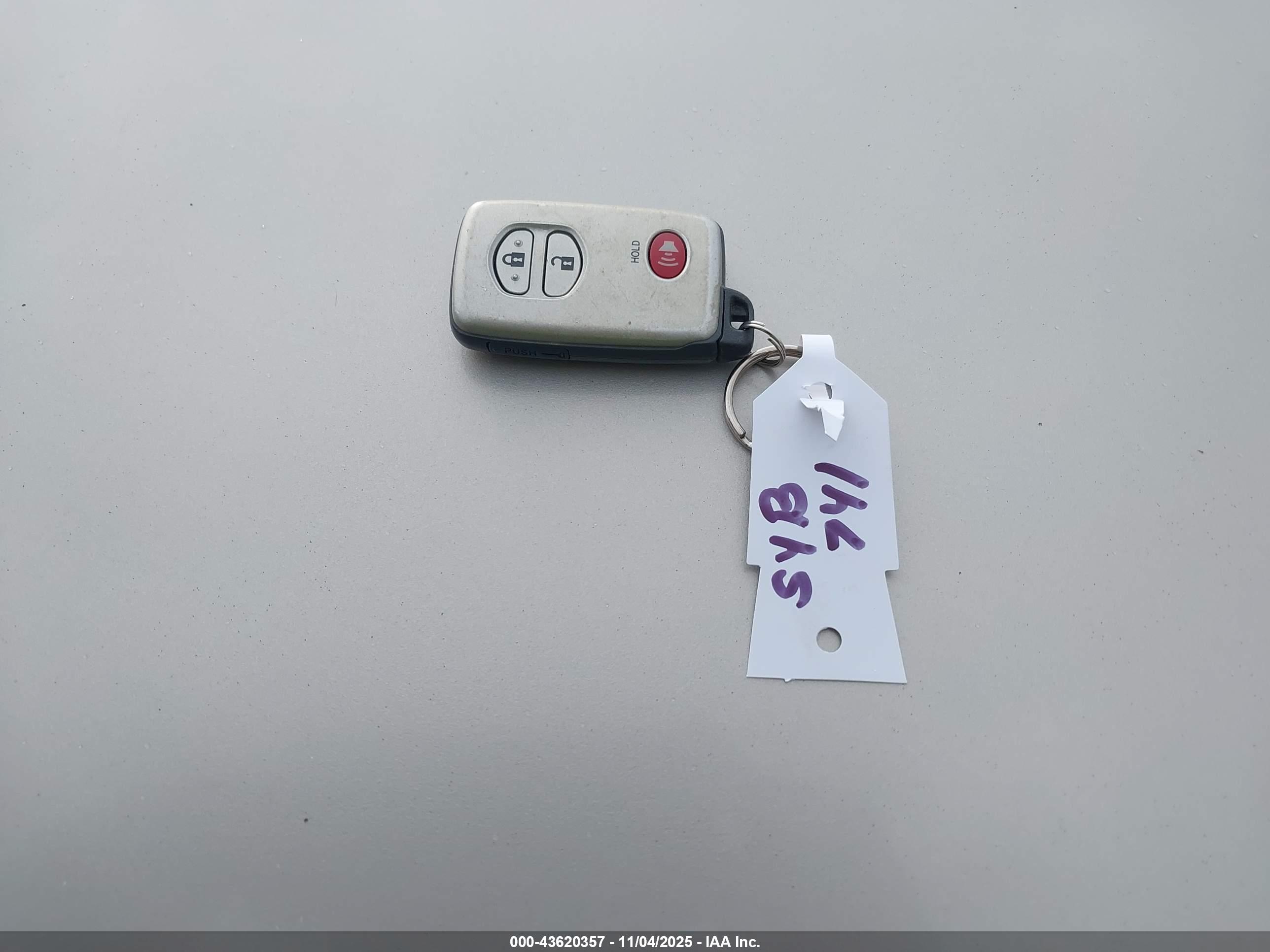 TOYOTA 4RUNNER image 11