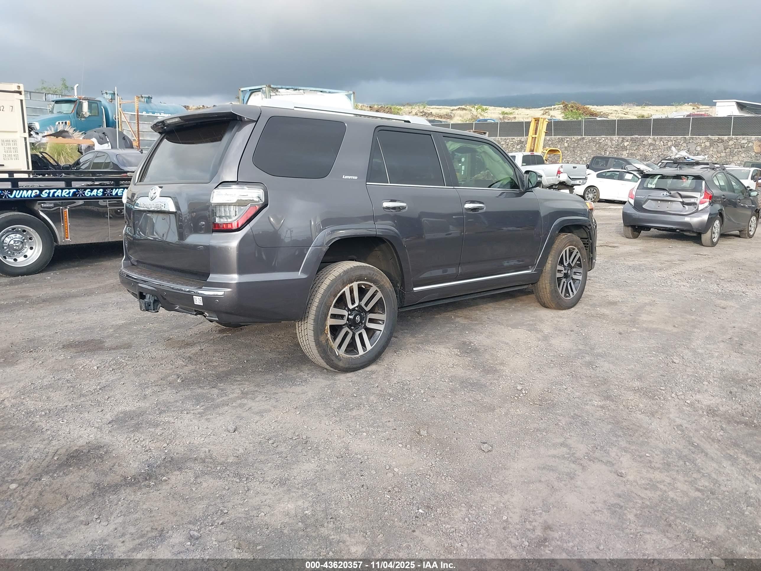 TOYOTA 4RUNNER image 4