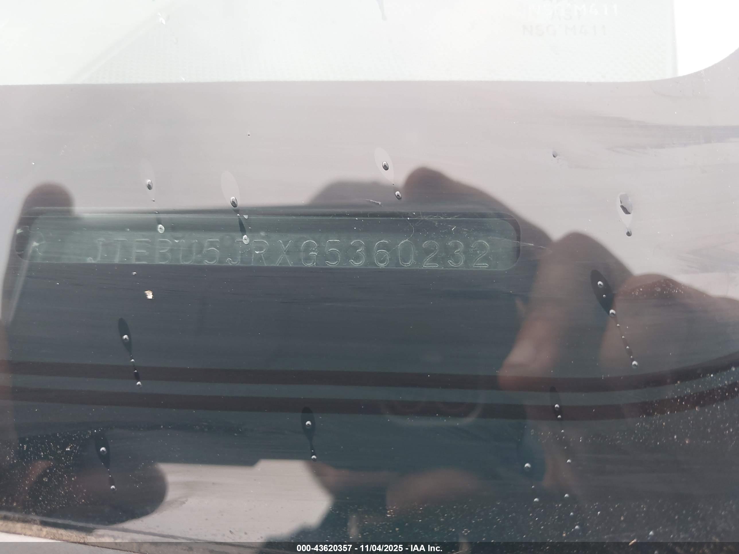 TOYOTA 4RUNNER image 9