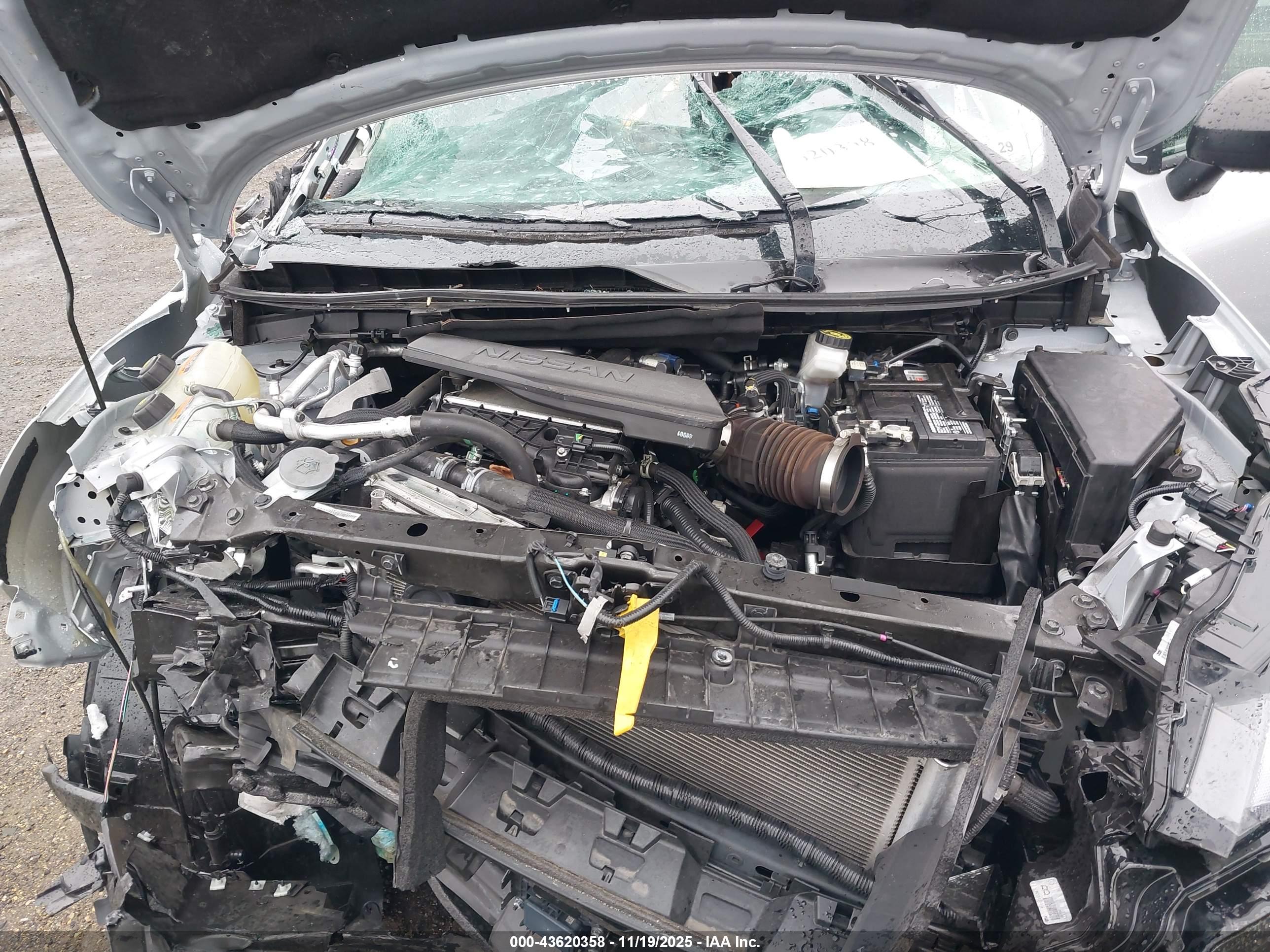 NISSAN ROGUE image 10