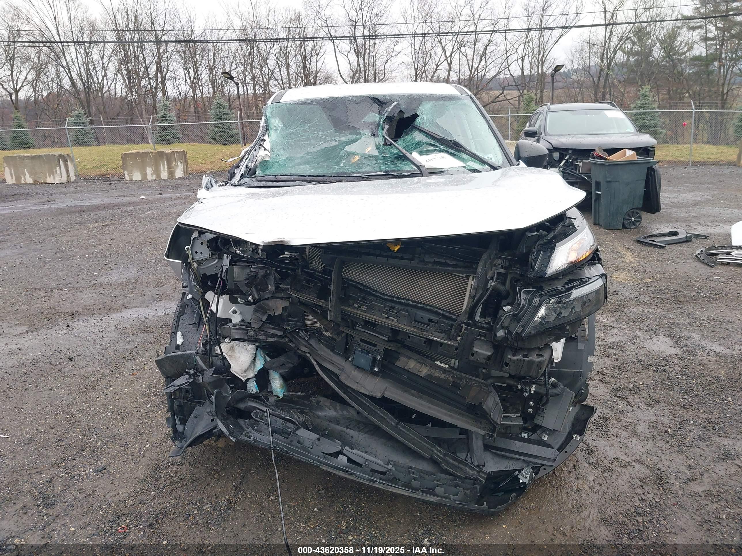 NISSAN ROGUE image 6