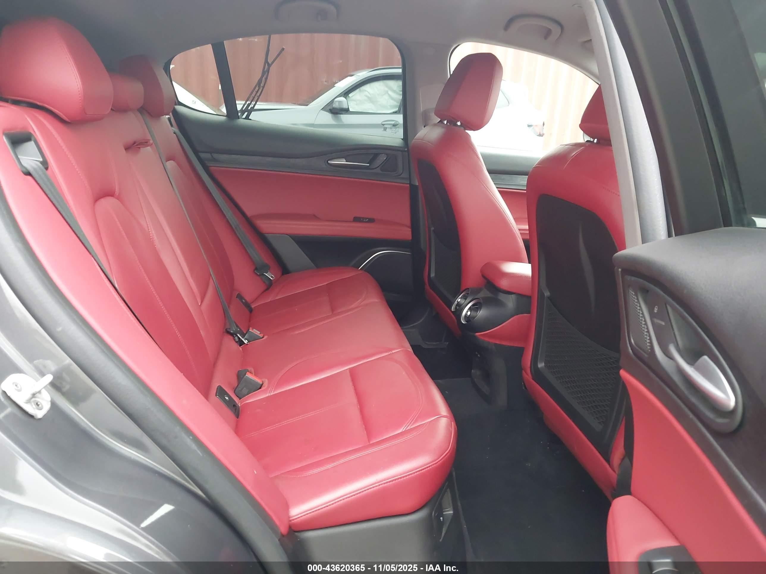 ALFA ROMEO image 8