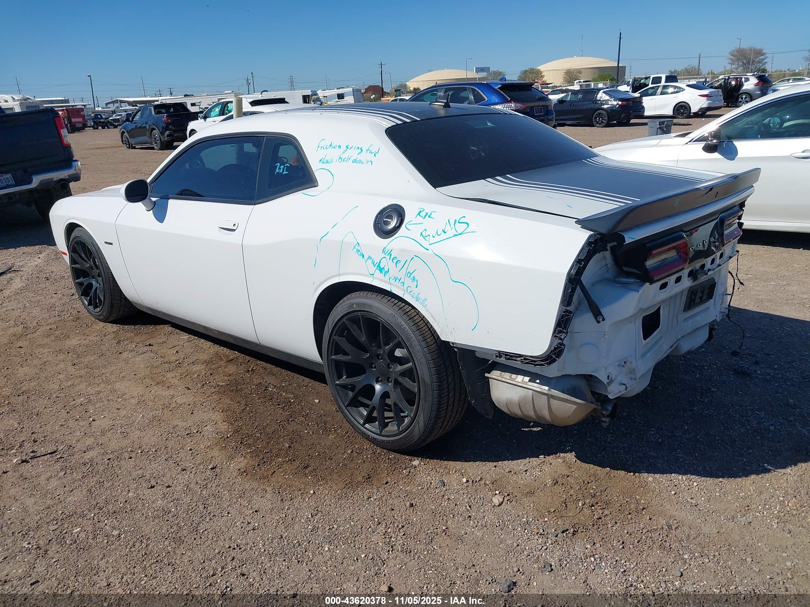 DODGE CHALLENGER image 3