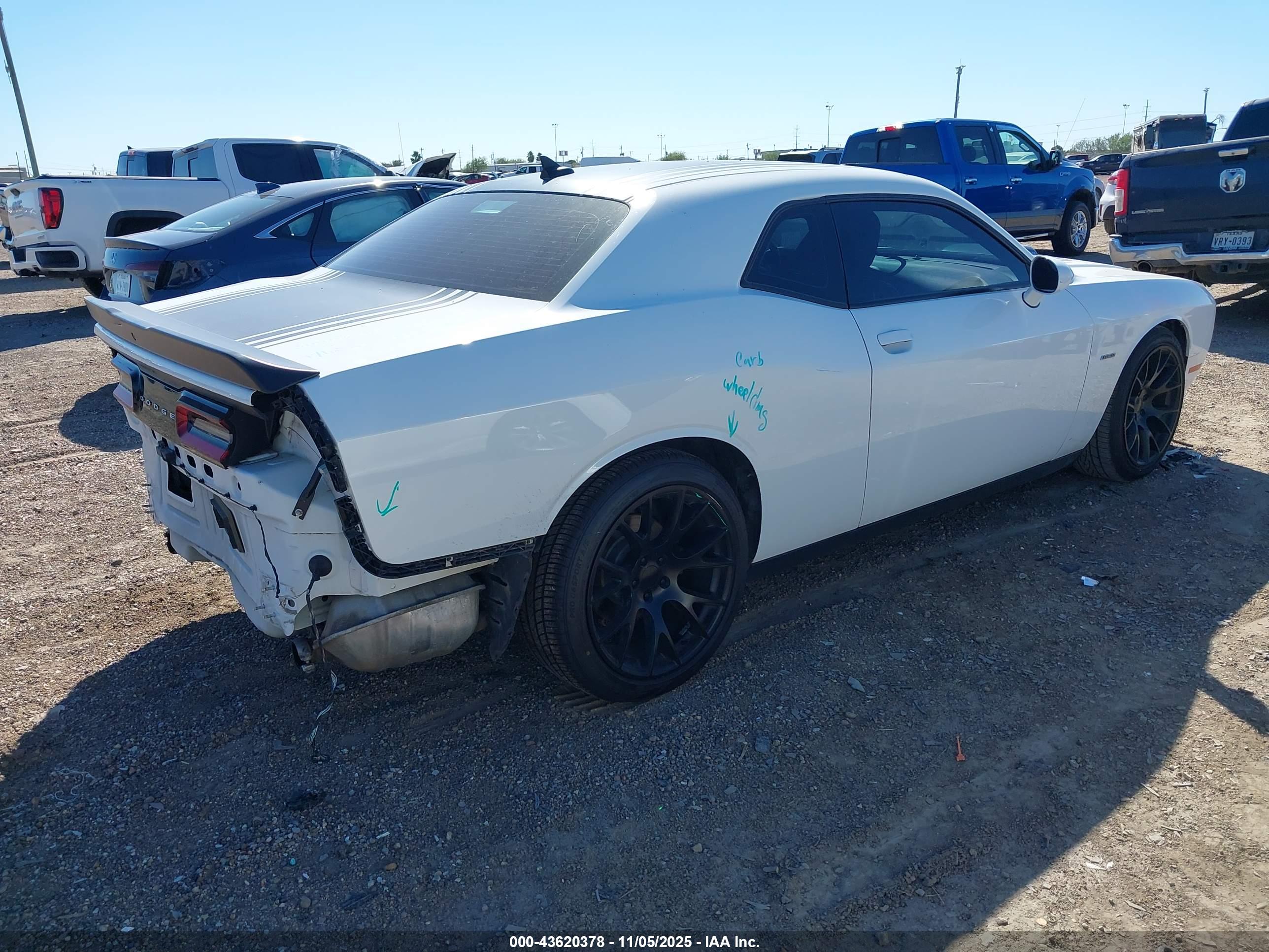DODGE CHALLENGER image 4