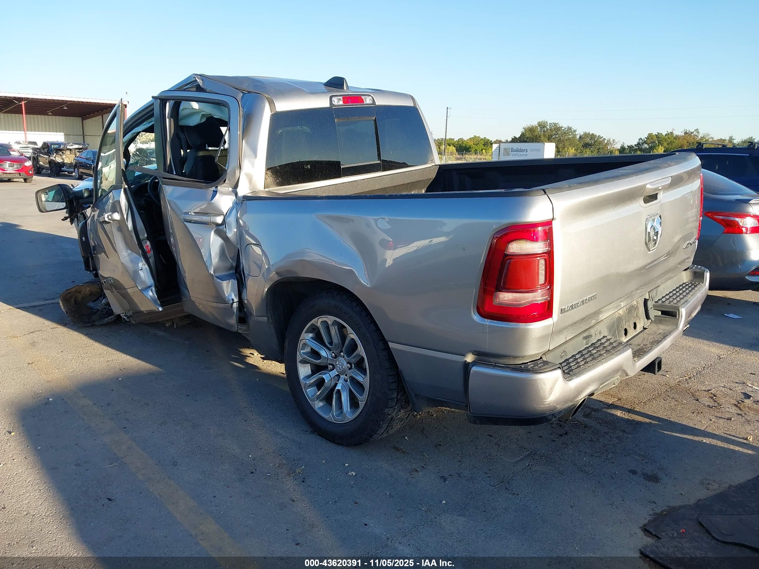 RAM 1500 image 3