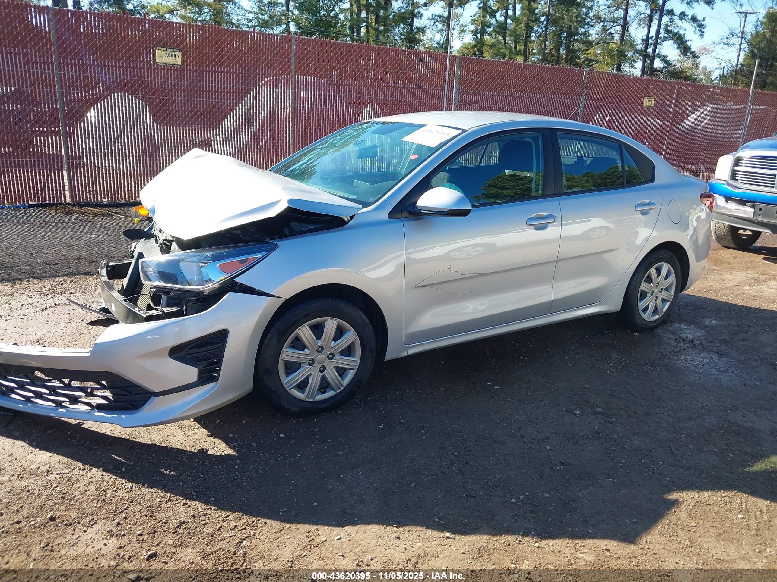KIA RIO image 2