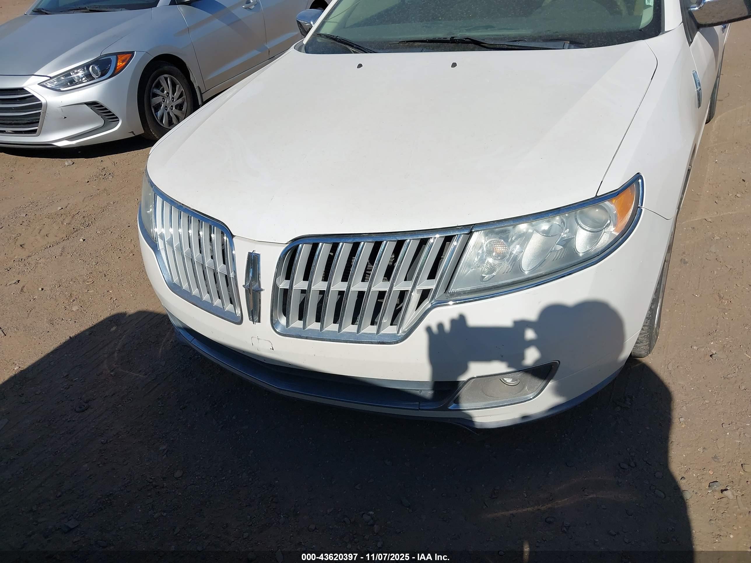 LINCOLN MKZ image 6
