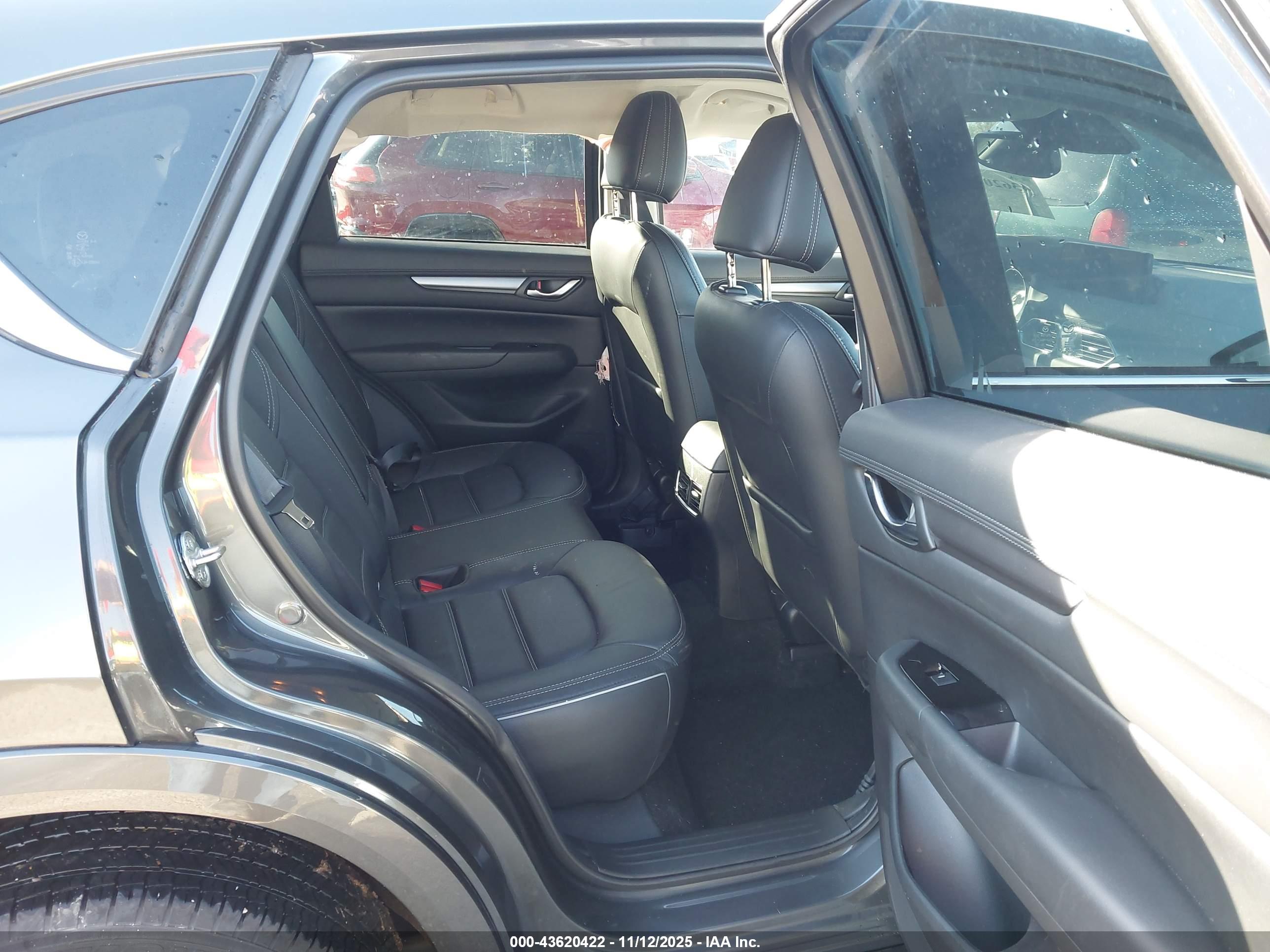 MAZDA CX-5 image 8