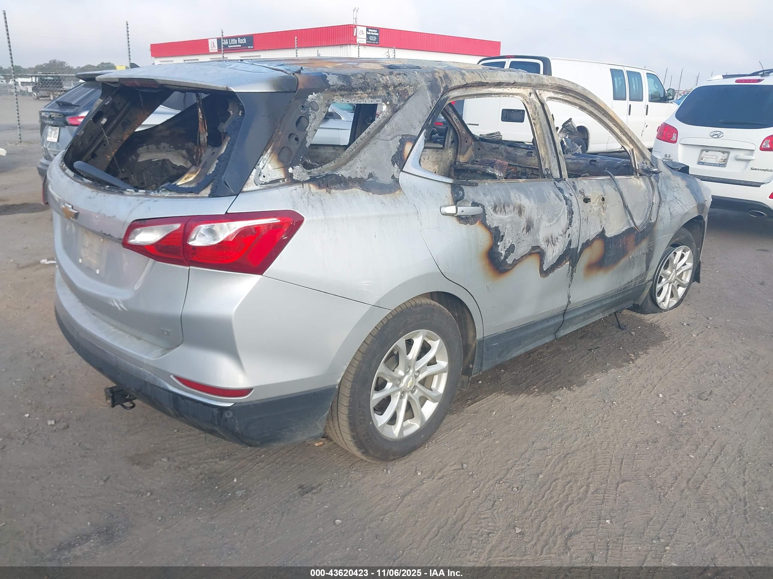 CHEVROLET EQUINOX image 4