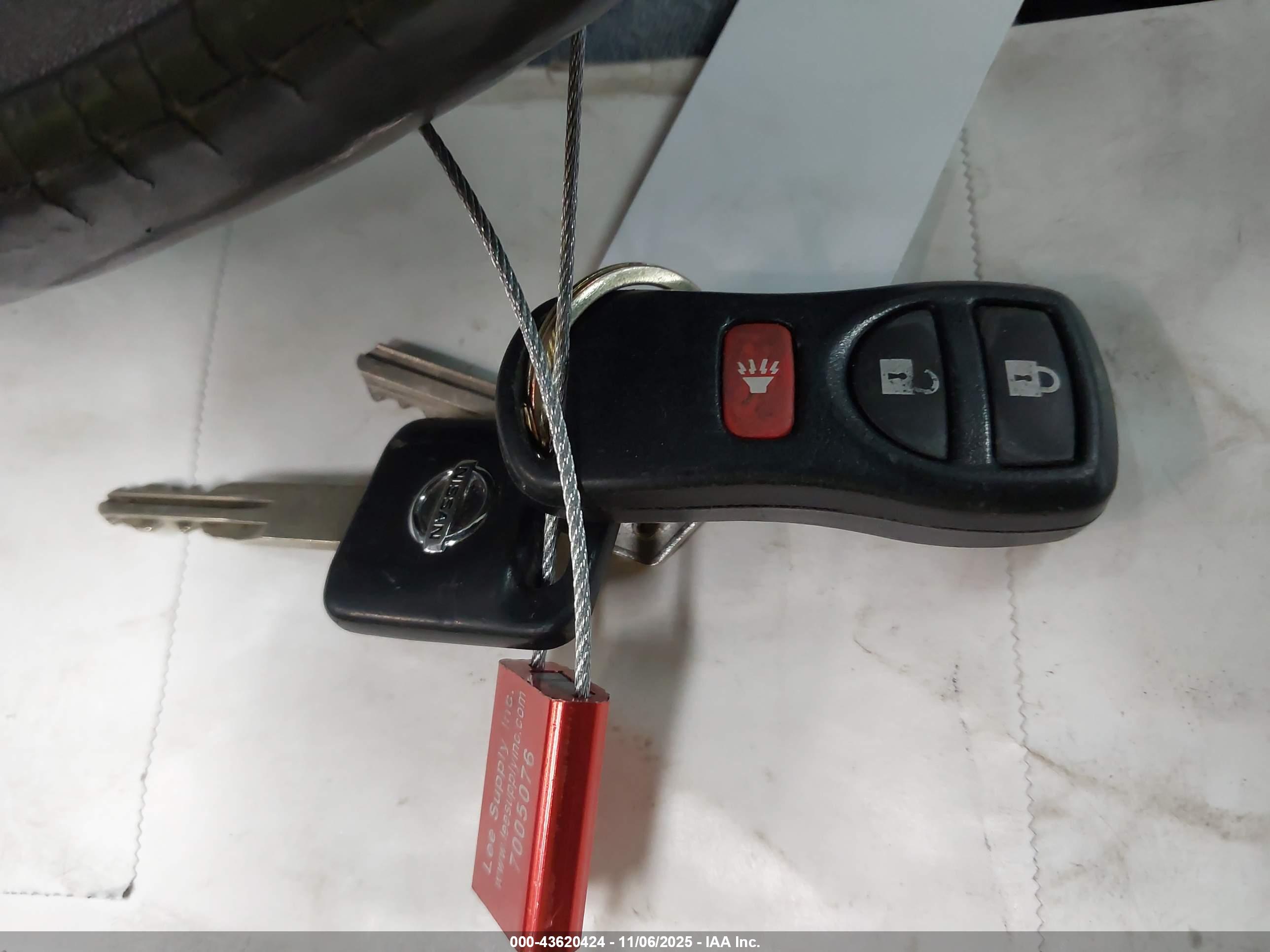 NISSAN FRONTIER image 11