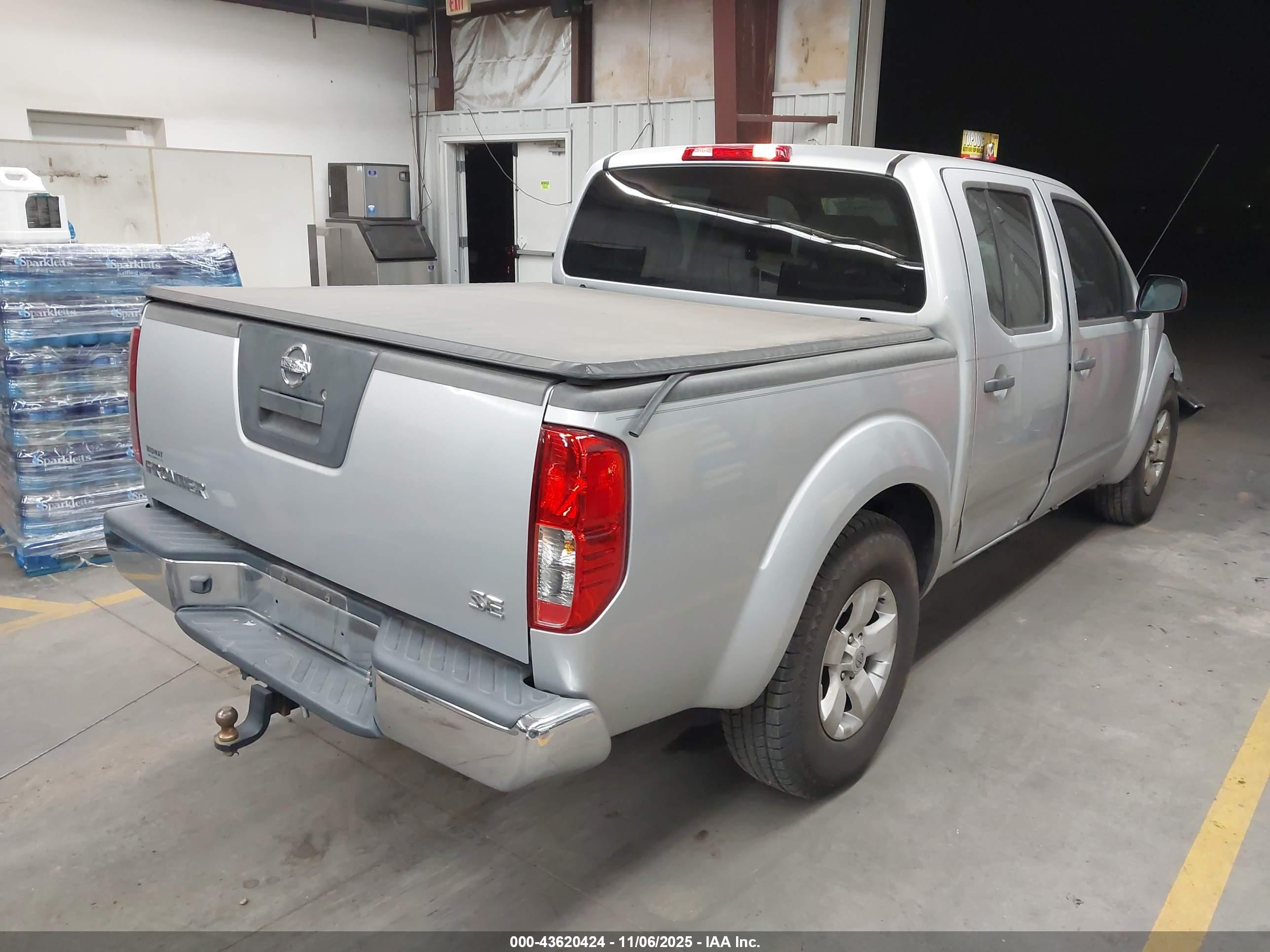NISSAN FRONTIER image 4