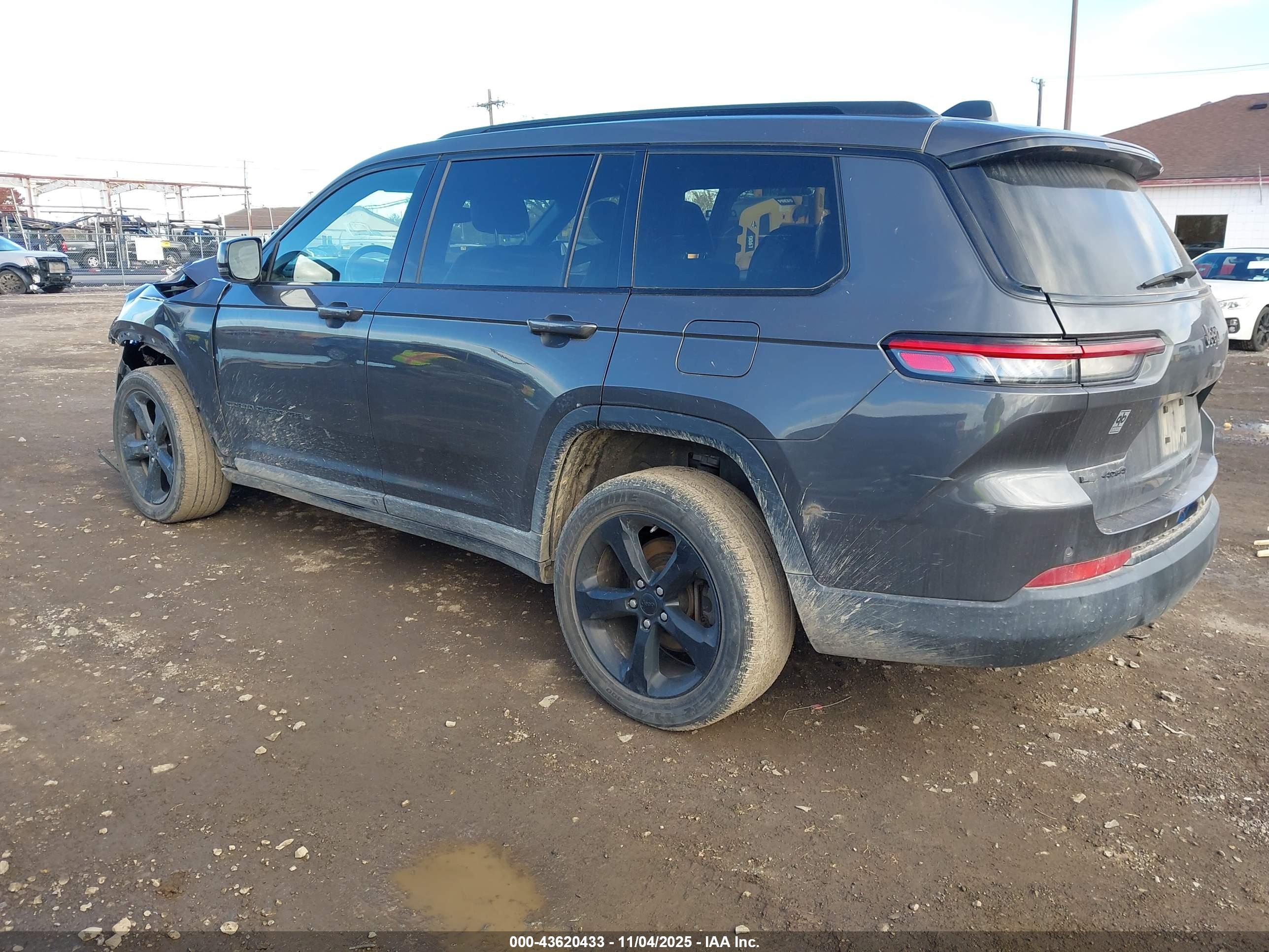 JEEP GRAND image 3